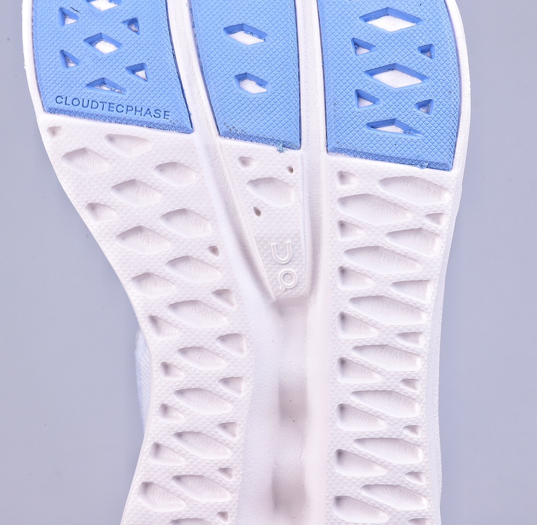 On Cloudsurfer training-type cushioning, non-slip, breathable low-top lightweight running shoes