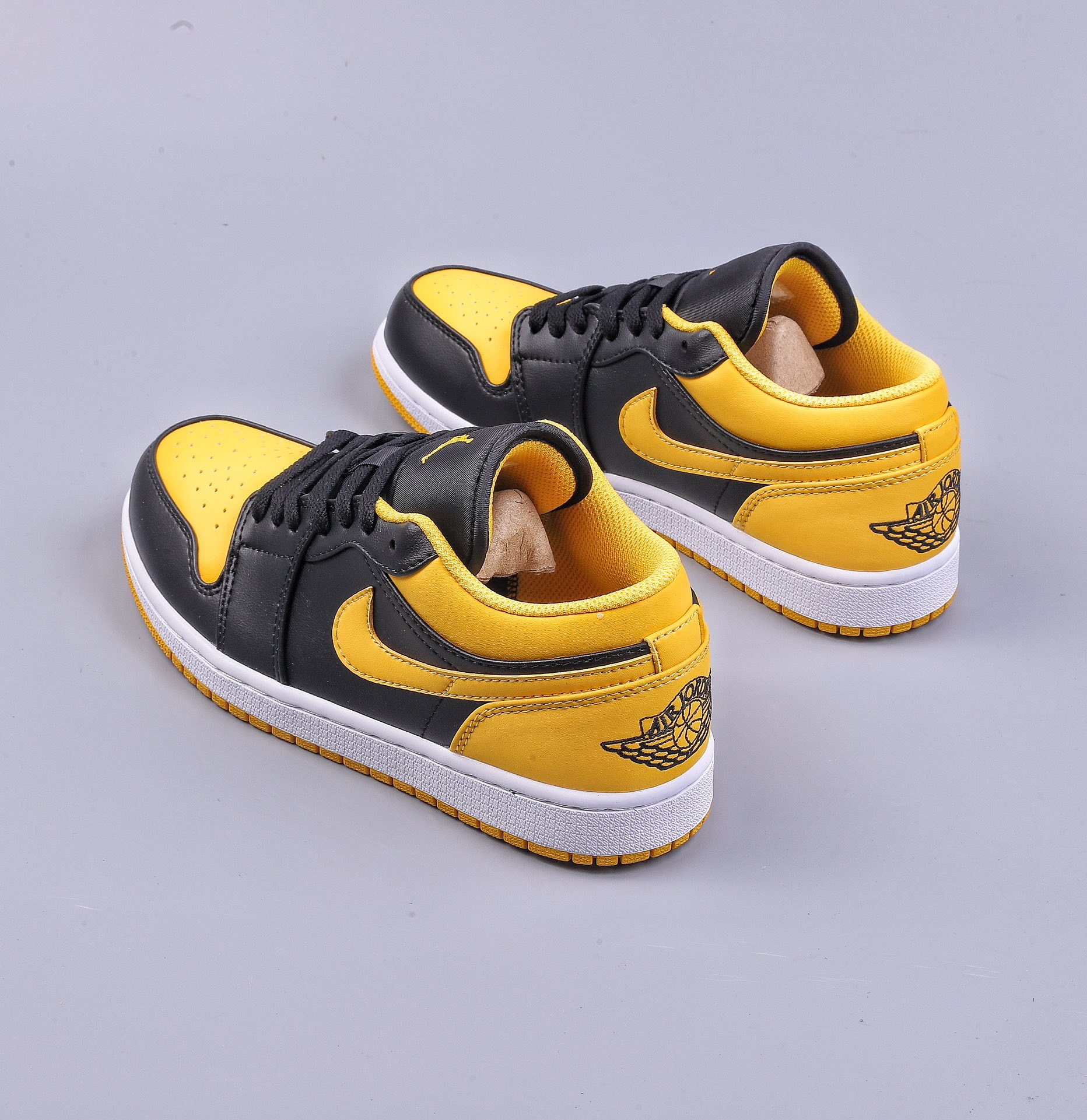 NK Air Jordan 1 Low Black Yellow 553558-072