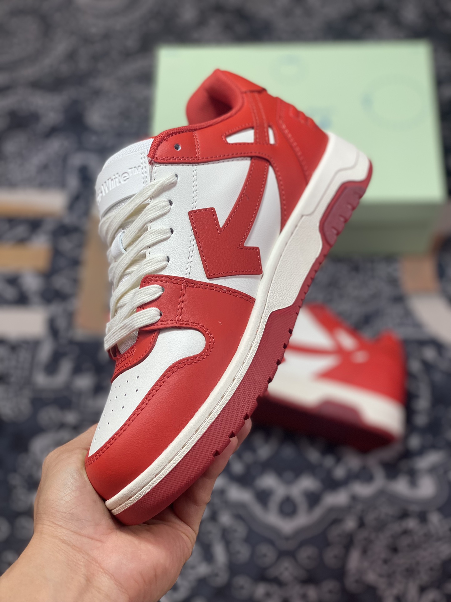 Off-White c/o Virgil Abloh Out Of Office Low-top Leather Sneakers”OOO” series low-top sneakers ”leather big red beige red letters graffiti arrows” OMIA189F22LEA0001128