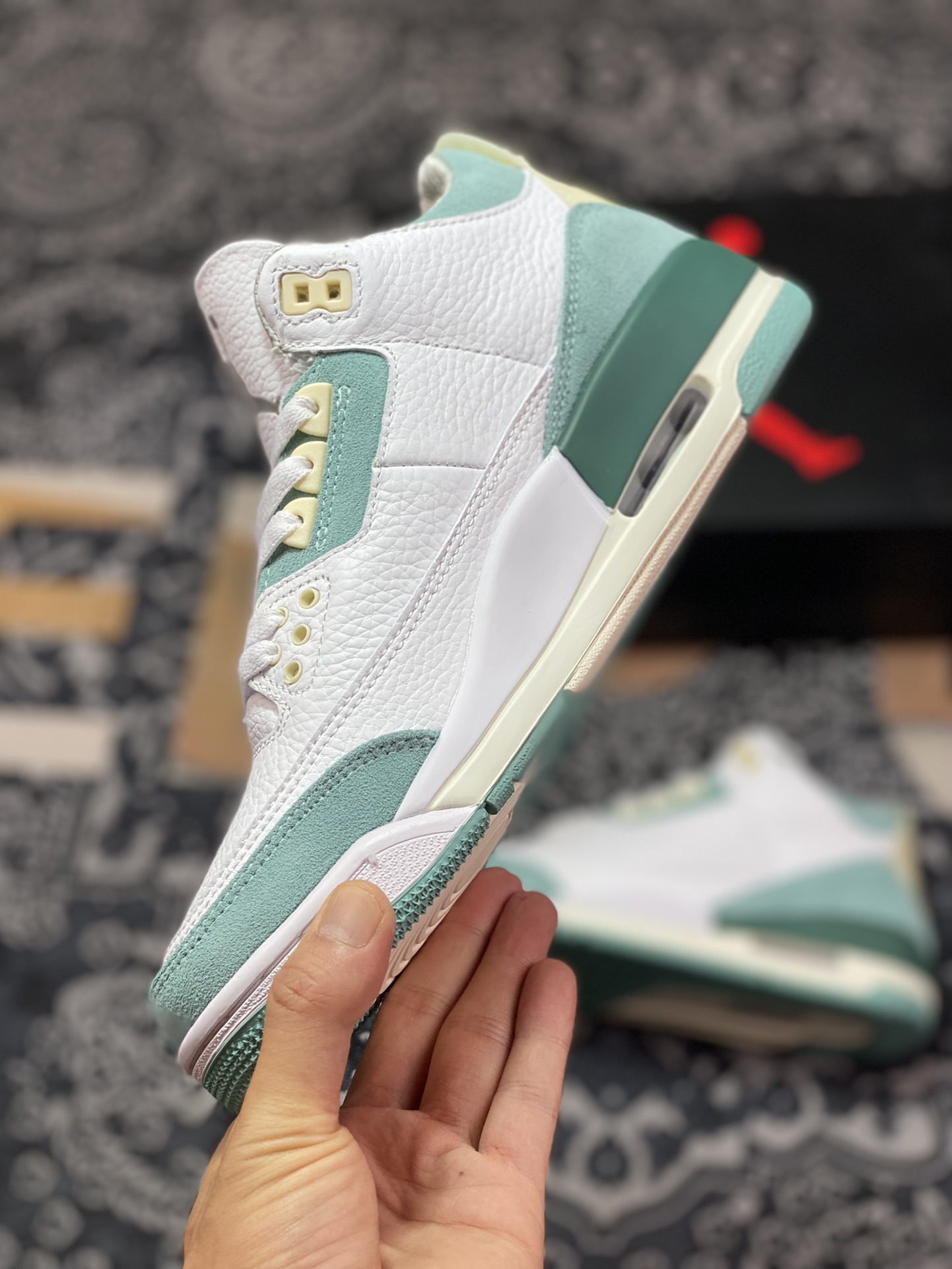 Exclusive colorway debuts Air Jordan 3 retro ”Tiffany White Orchid” CT8532-130