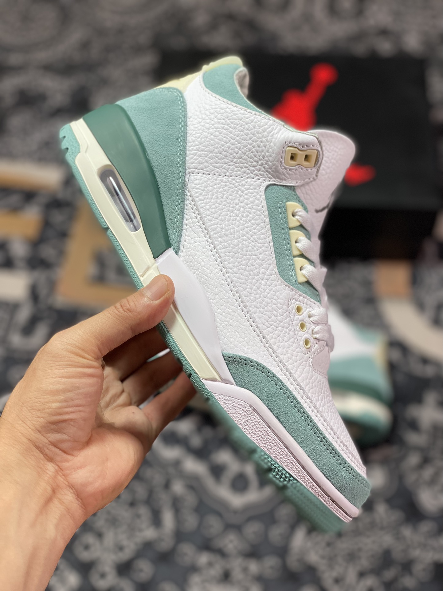 Exclusive colorway debuts Air Jordan 3 retro ”Tiffany White Orchid” CT8532-130