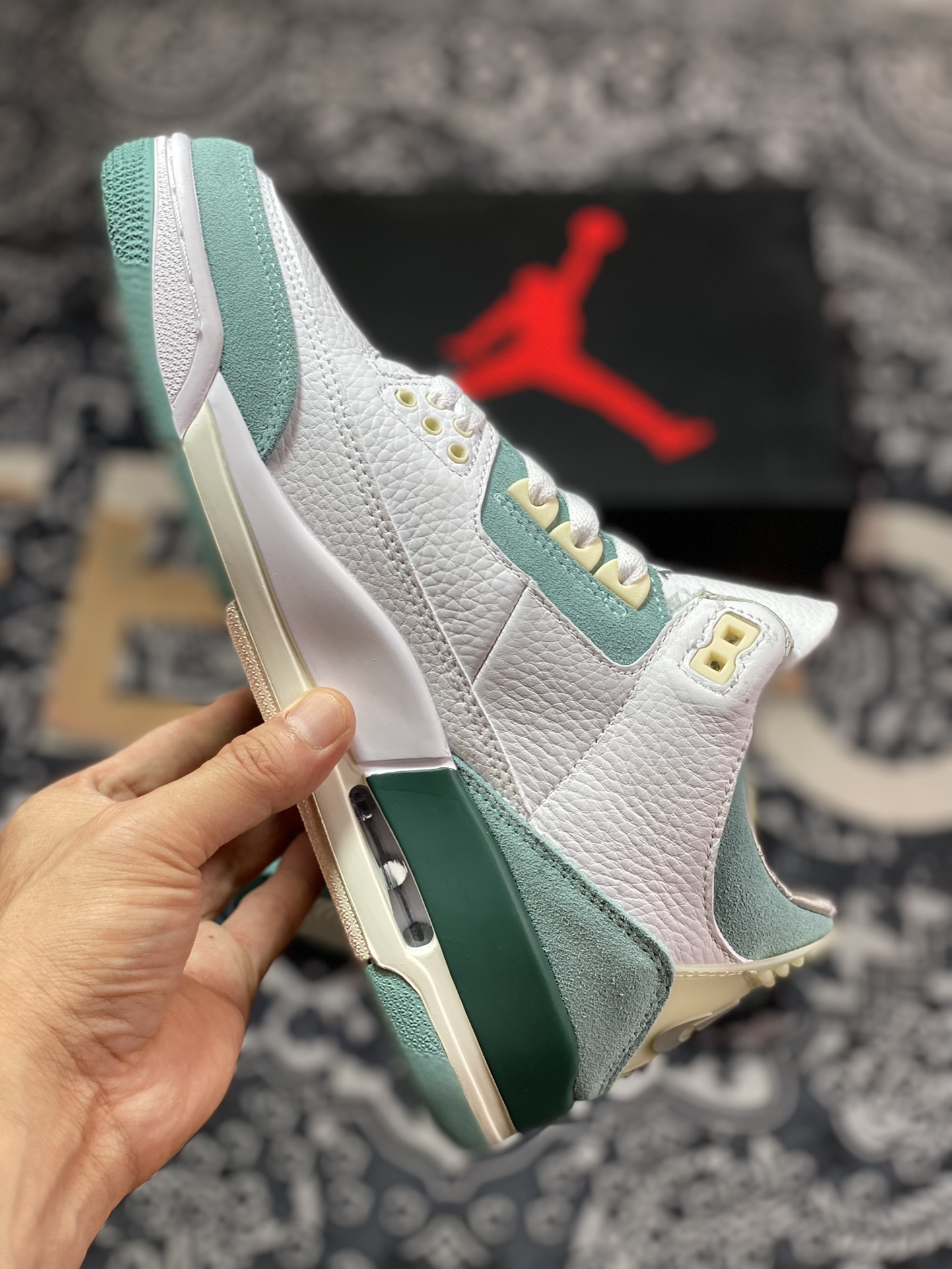 Exclusive colorway debuts Air Jordan 3 retro ”Tiffany White Orchid” CT8532-130