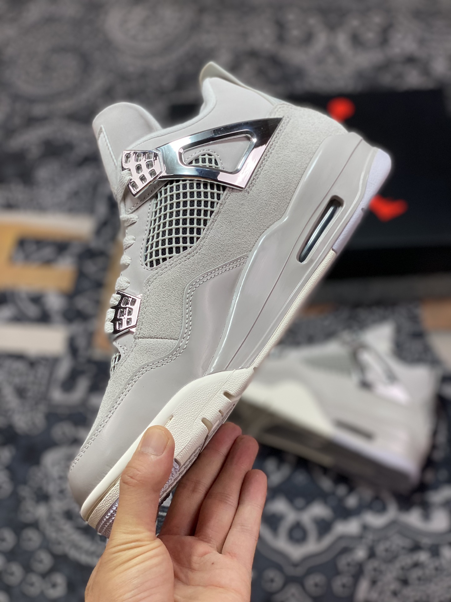 Air Jordan 4 WMNS ”Frozen Moments” aj4 electroplated silver AQ9129-001