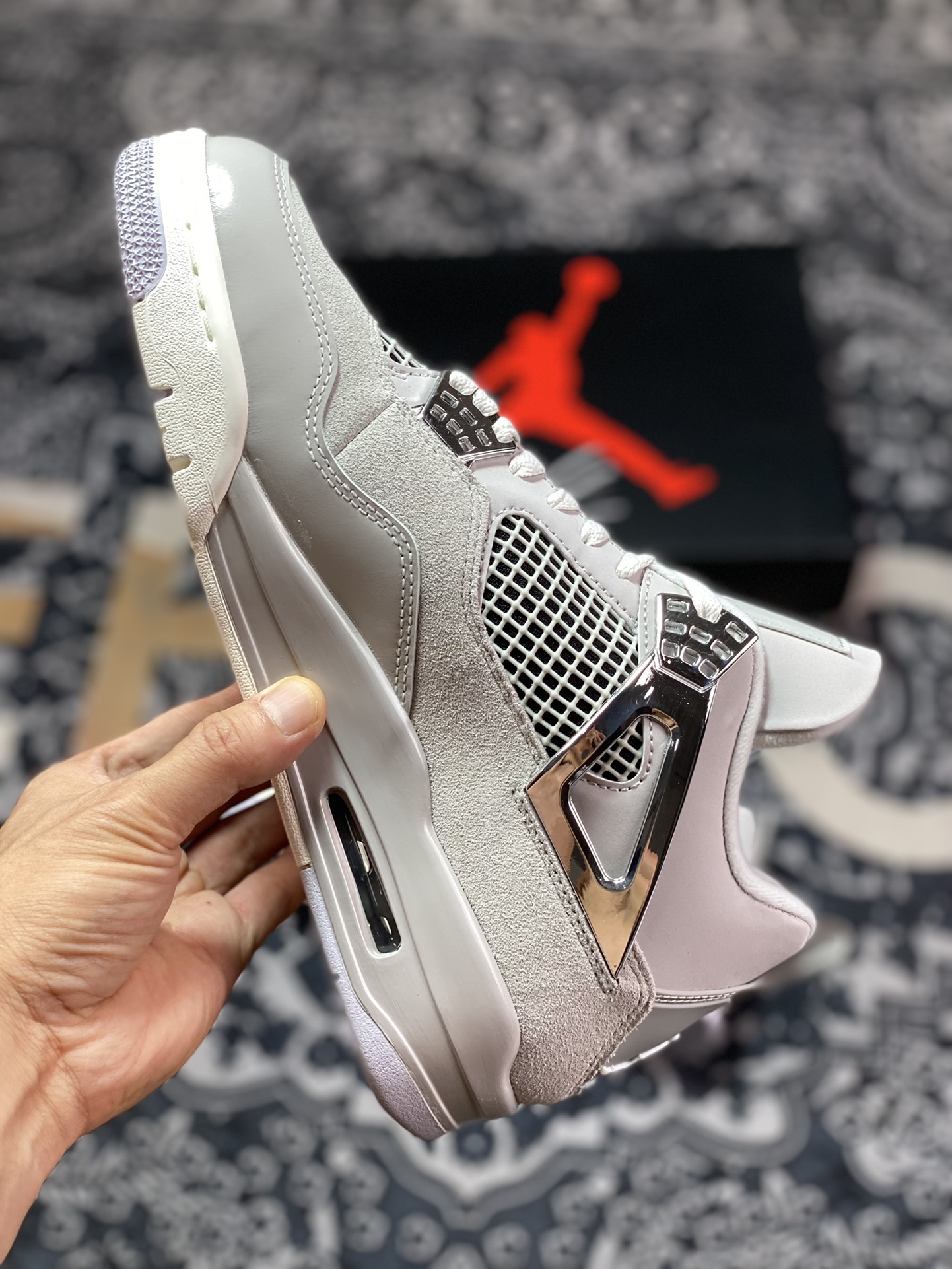 Air Jordan 4 WMNS ”Frozen Moments” aj4 electroplated silver AQ9129-001