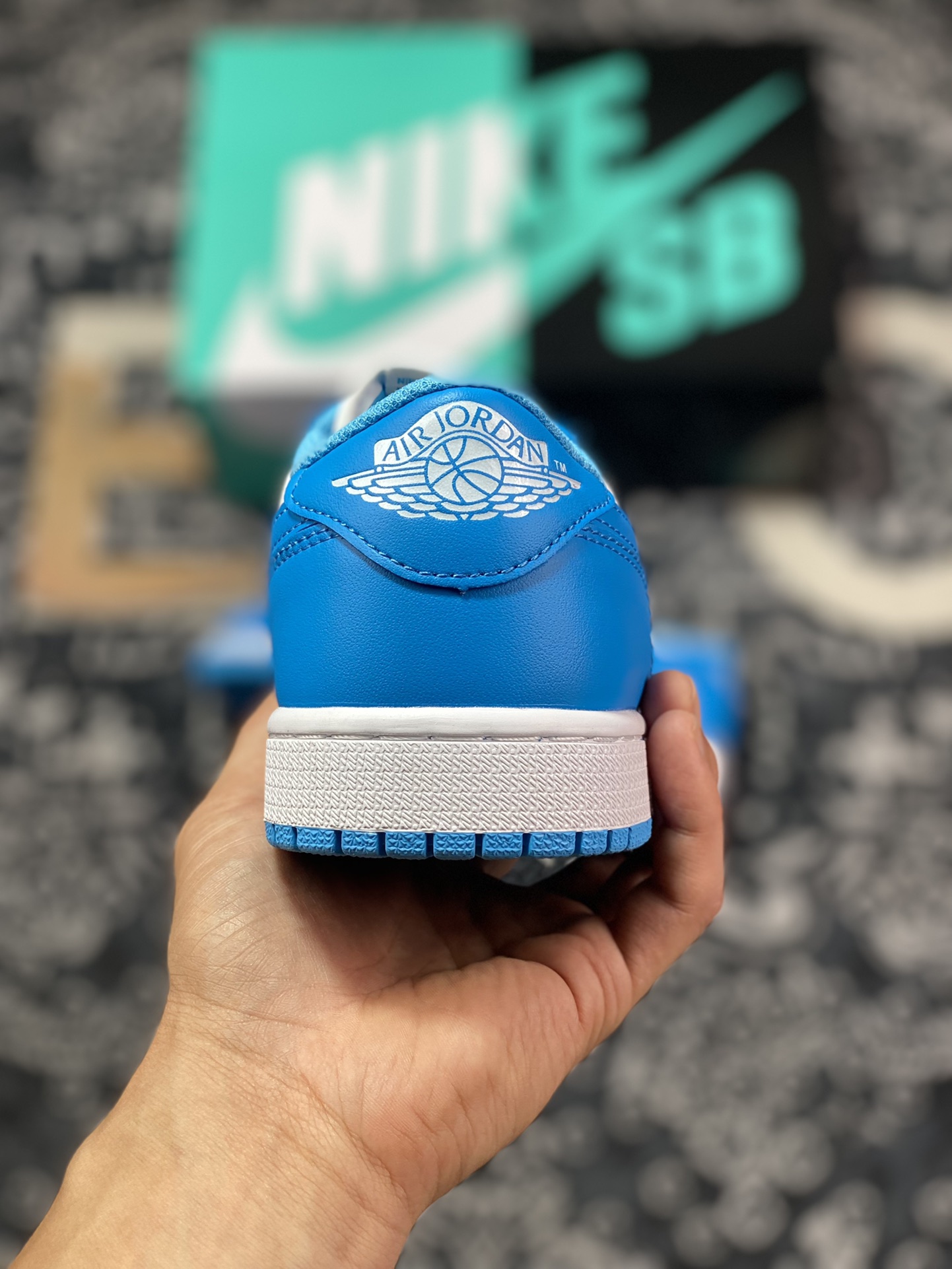 NK SB x Air Jordan 1 Low North Carolina Blue CJ7891-401