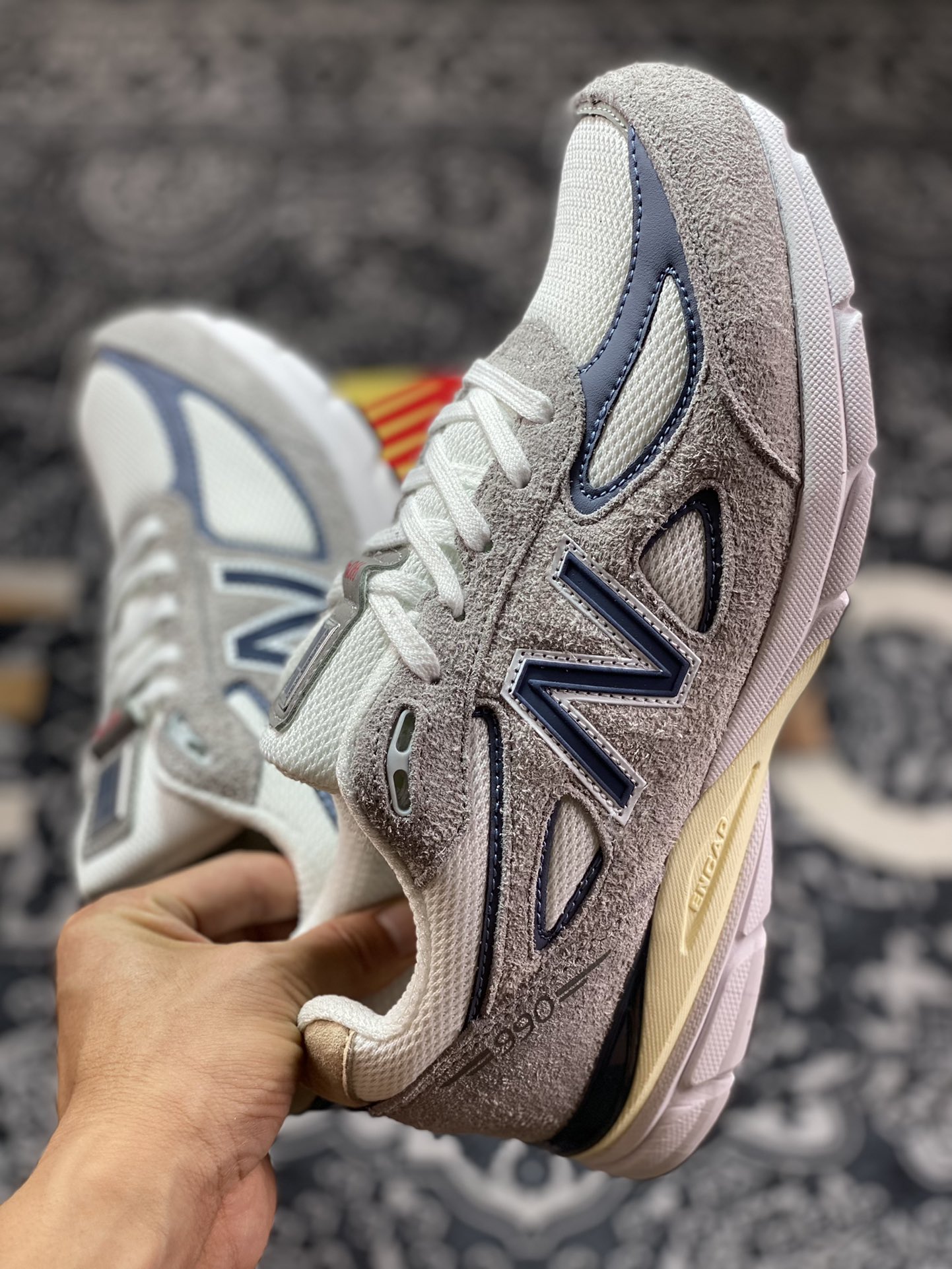 New Balance in USA M990V4 ”Grey Day” series American-made running shoes ”Original Gray Navy Blue Oxidation” U990TA4