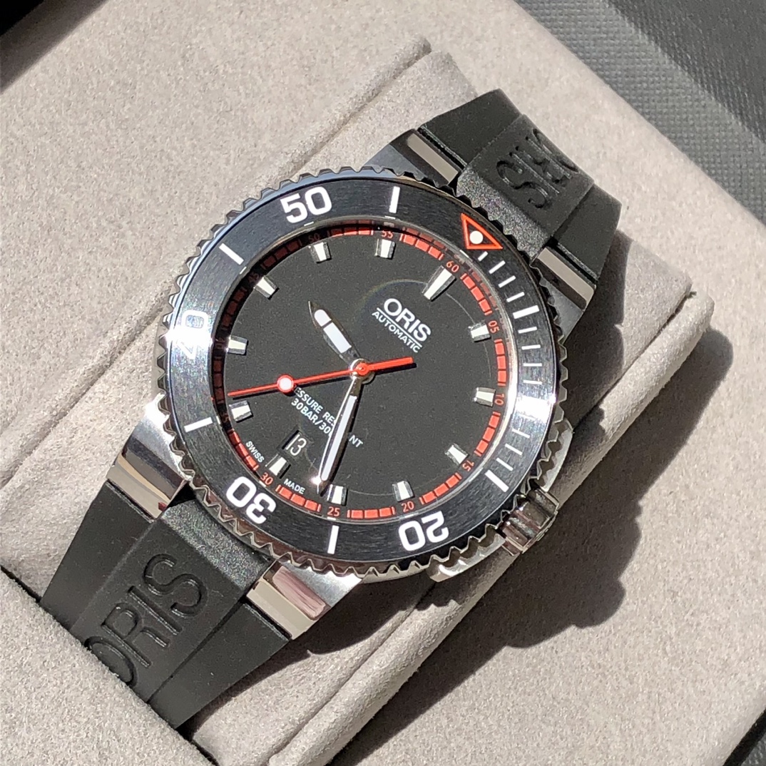 Часы Oris