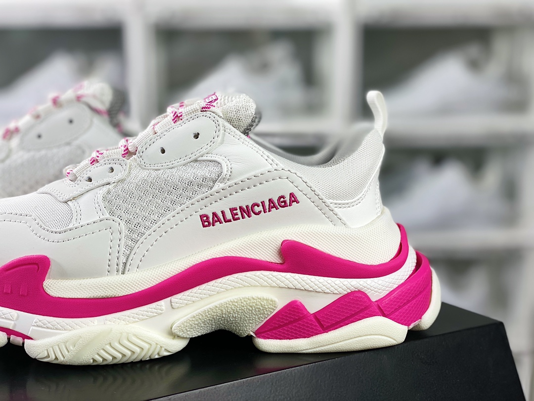 Balenciaga Triple S Clear Sole Sneaker”Pink/Black LOGO” fashion sneakers ”Barbie pink black LOGO” 524039 W1FC3 9023