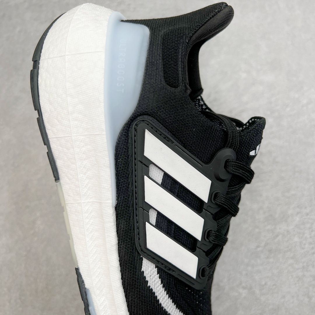 图片[6]-💰170 ＃X版纯原福利‼AD Ultra Boost Light UB2023系列低帮袜套式针织透气缓震休闲运动慢跑鞋 HP9203 历经10年不断创新以科技重塑跑步推出全新超轻新科技跑鞋 力求为跑步添活力 搭载LIGHT BOOST中底的新鲜演绎 无论节奏快慢、距离长短 伴你活力畅跑 延续了该系列的设计语言 采用分区编织鞋面 鞋头处网眼孔洞更大 提升透气性 一体式鞋舌 避免运动中出现偏移 实现鞋脚一体性 鞋侧 TPU 材质 有效提供支撑性 镂空的设计 同时减轻整体重量 最明显的则是中底部分 不仅是厚度夸张 大家最熟悉的 Boost 材质终于迎来升级 减重 30% 带来更轻量化的上脚感受 SIZE：36 36.5 37 38 38.5 39 40 40.5 41 42 42.5 43 44 44.5 45 编码：by2936040-莆田鞋批发中心