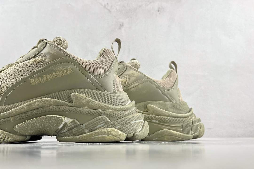 Balenciaga Triple S light beige 536737 W3CN3 9700