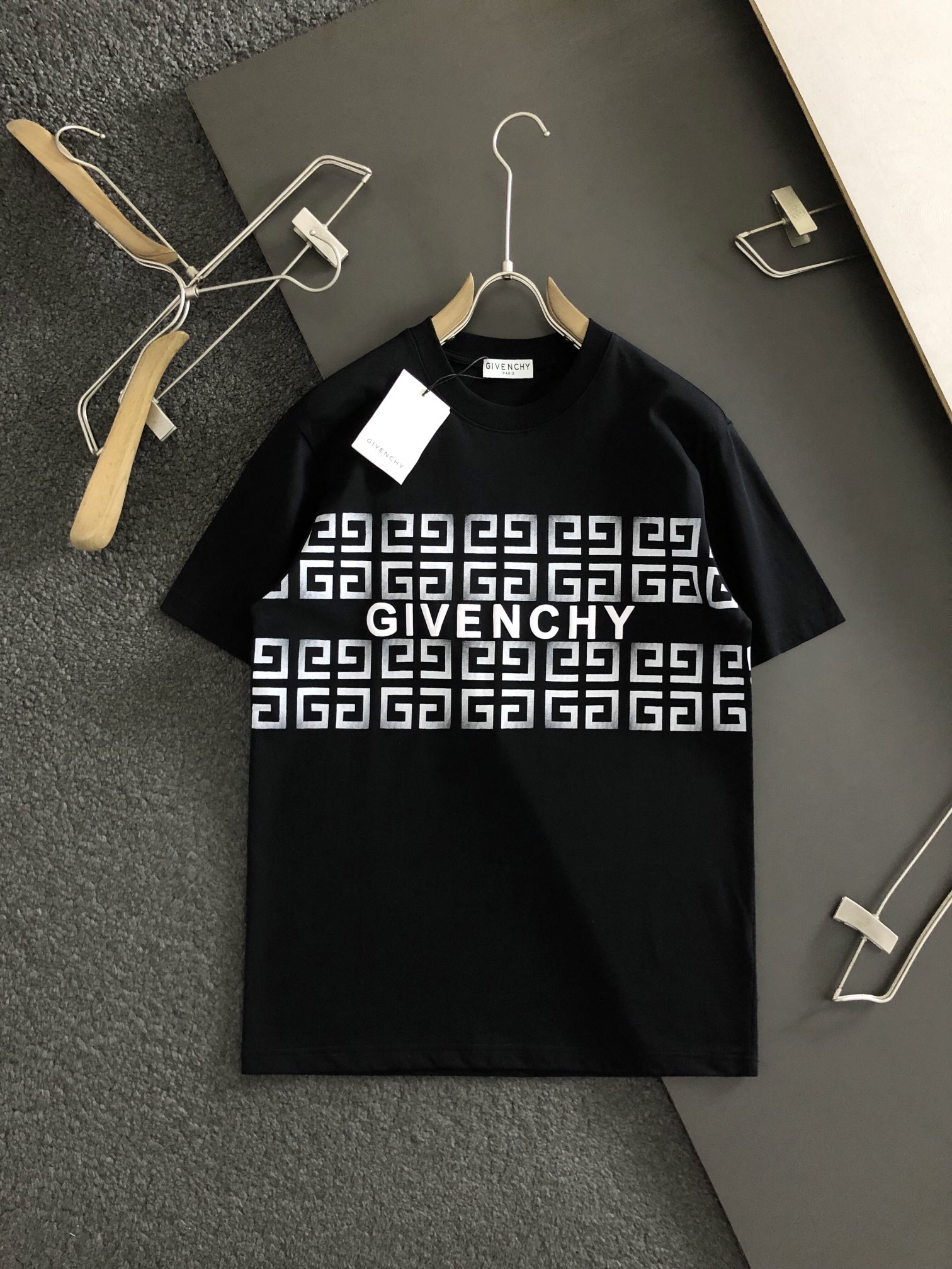 路易威登 Louis Vuitton 高定典藏名品高定成衣时装外套连衣裙衬衫T恤 #CEB25ABE 2
