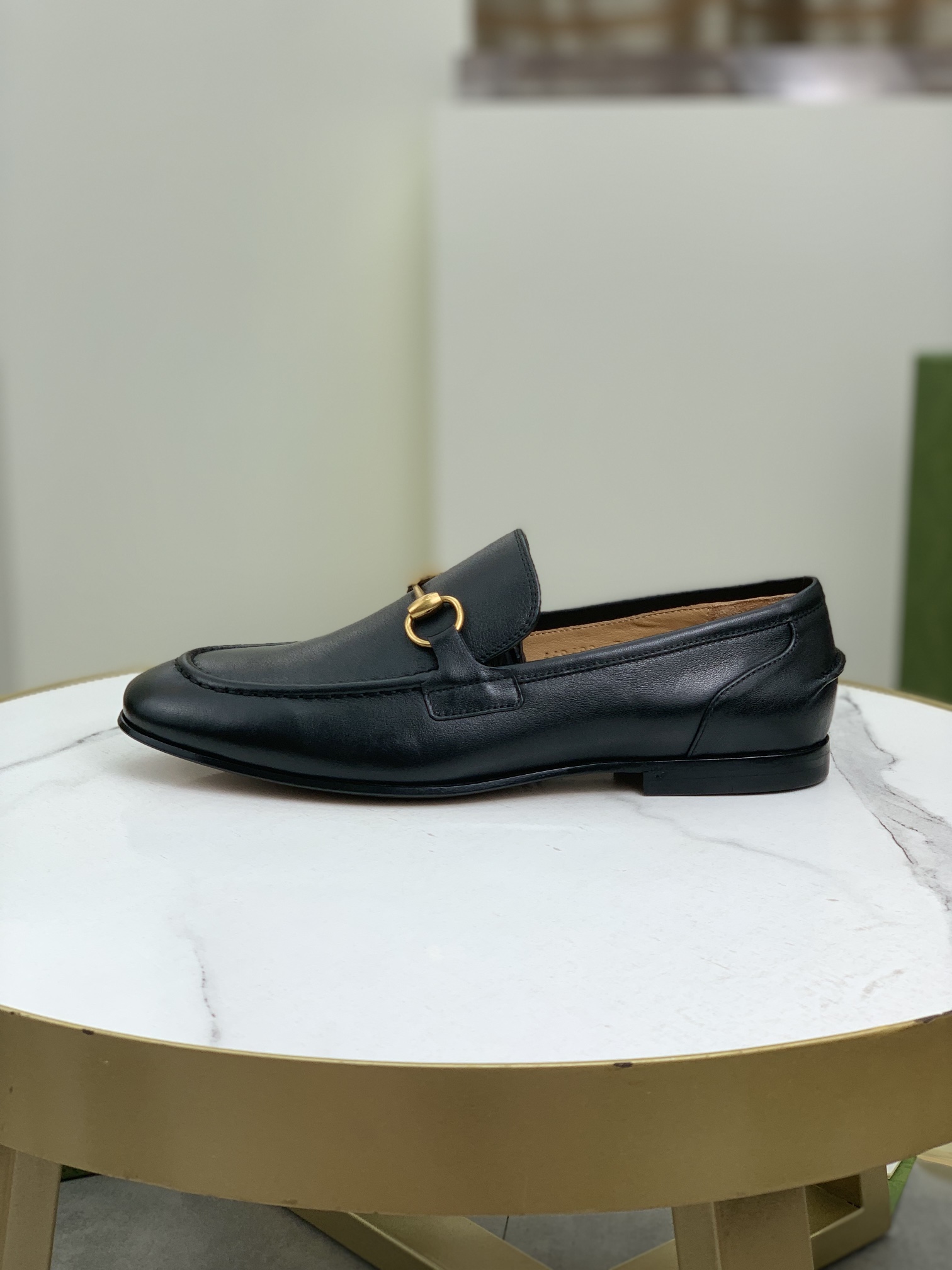 Sólido 💎💎💎Suela de cuero genuino original Marca: GUCCI Código estándar: Talla de hombre 39-44 (se pueden p…