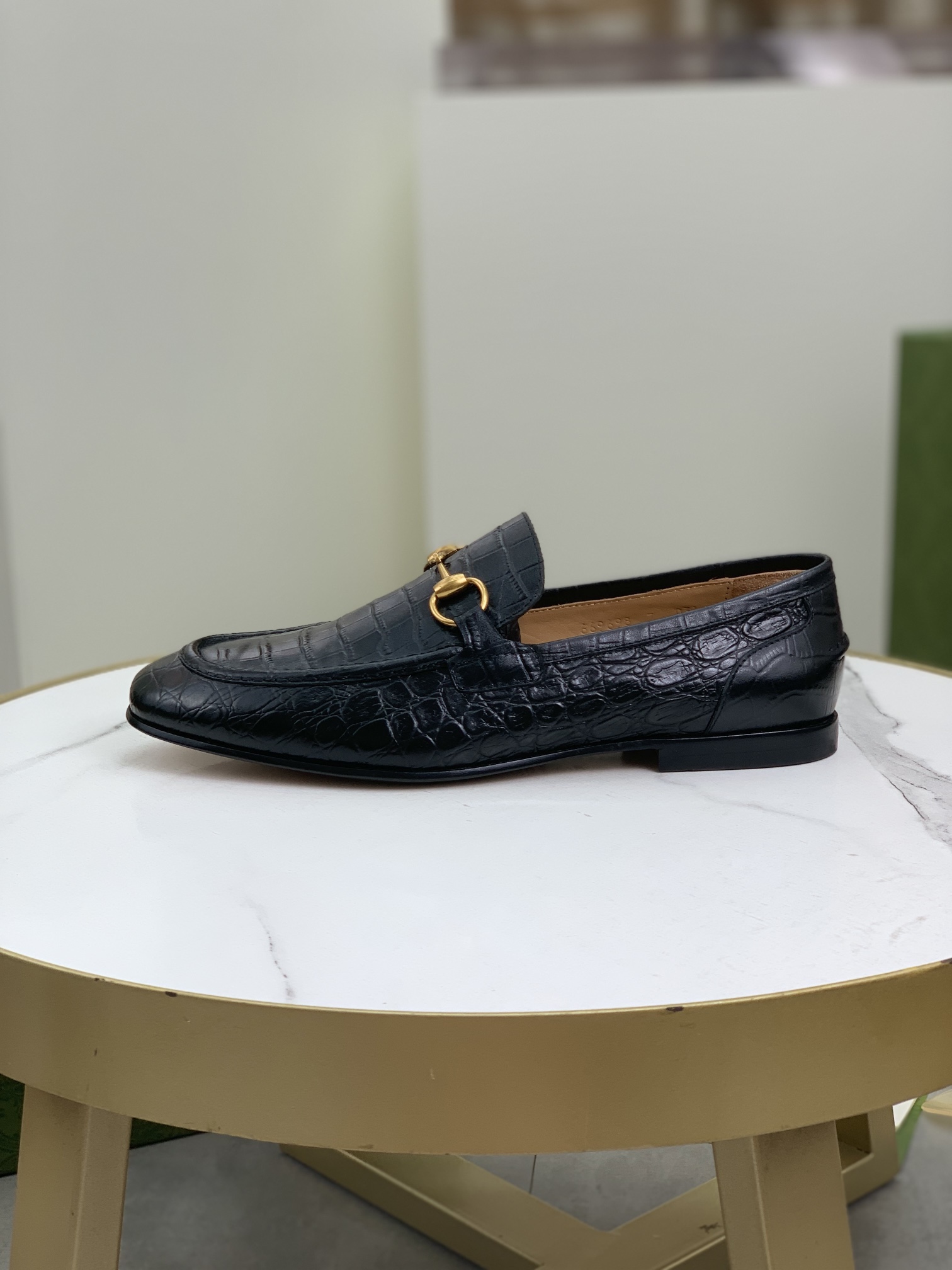 Sólido 💎💎💎 Suela de cuero genuino original Marca: GUCCI Código estándar: Talla de hombre 39-44 (38, 45 se puede pers…