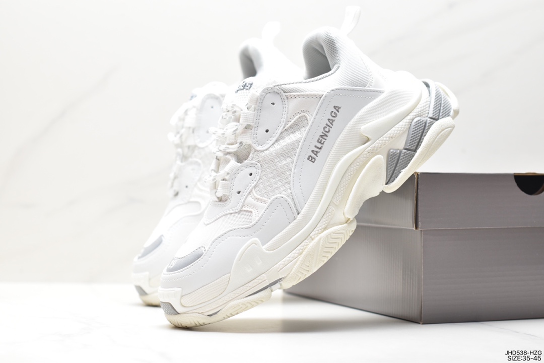 Balenciaga Triple S Clear Sole Sneaker”Black/White/Red” fashion sneakers ”old black, white and red” 524039 W2FW1 4800