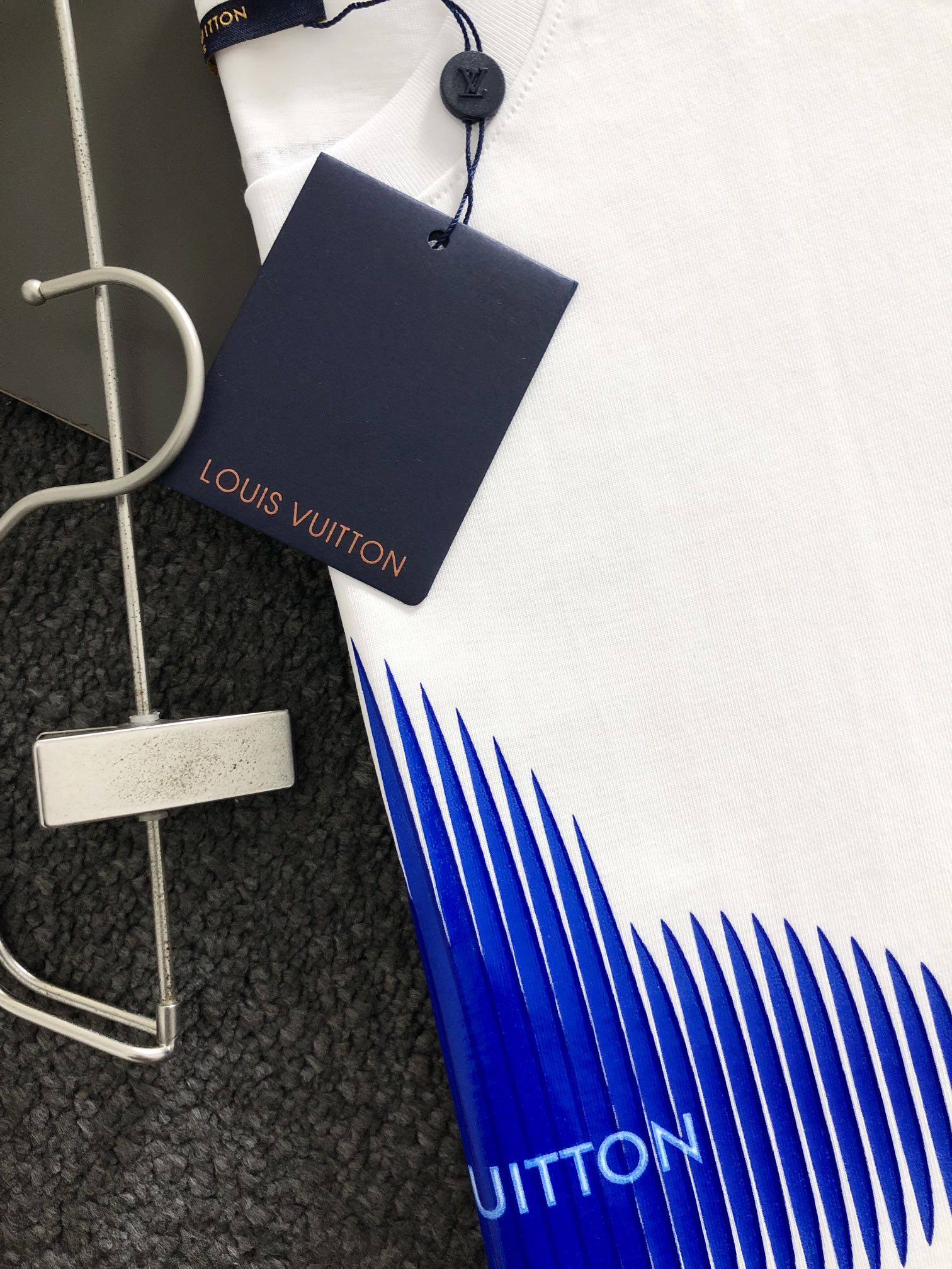 路易威登 Louis Vuitton 高定典藏名品高定成衣时装外套连衣裙衬衫T恤 #F9931427 3