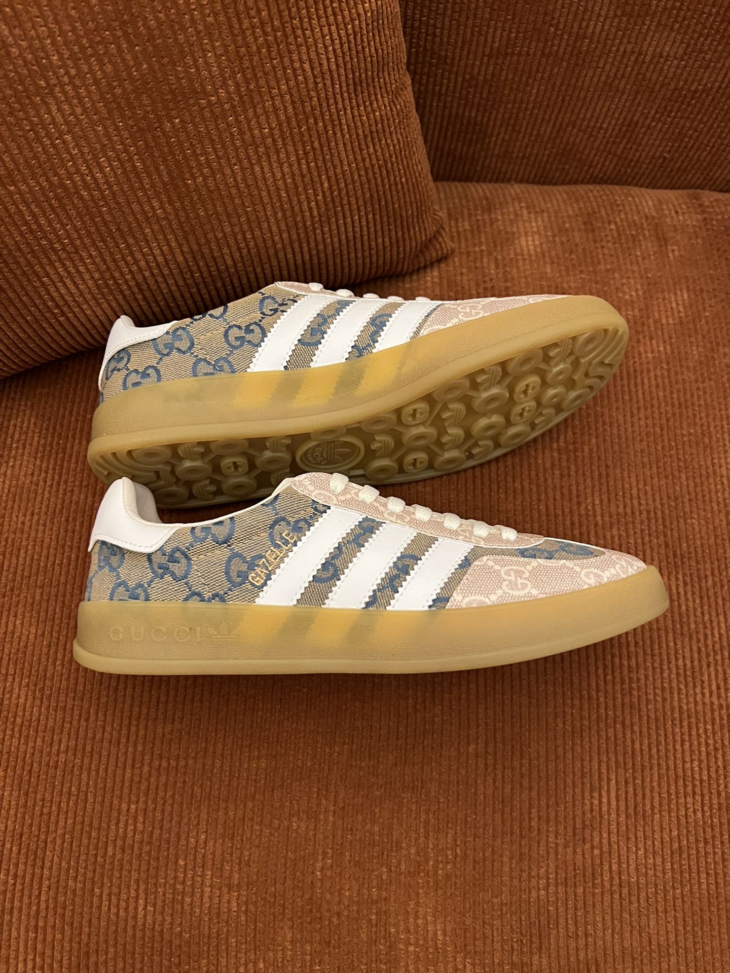 P210. Gucci adidas trébol modelos de marca compartida; 2022/dos series de cooperación de las mejores