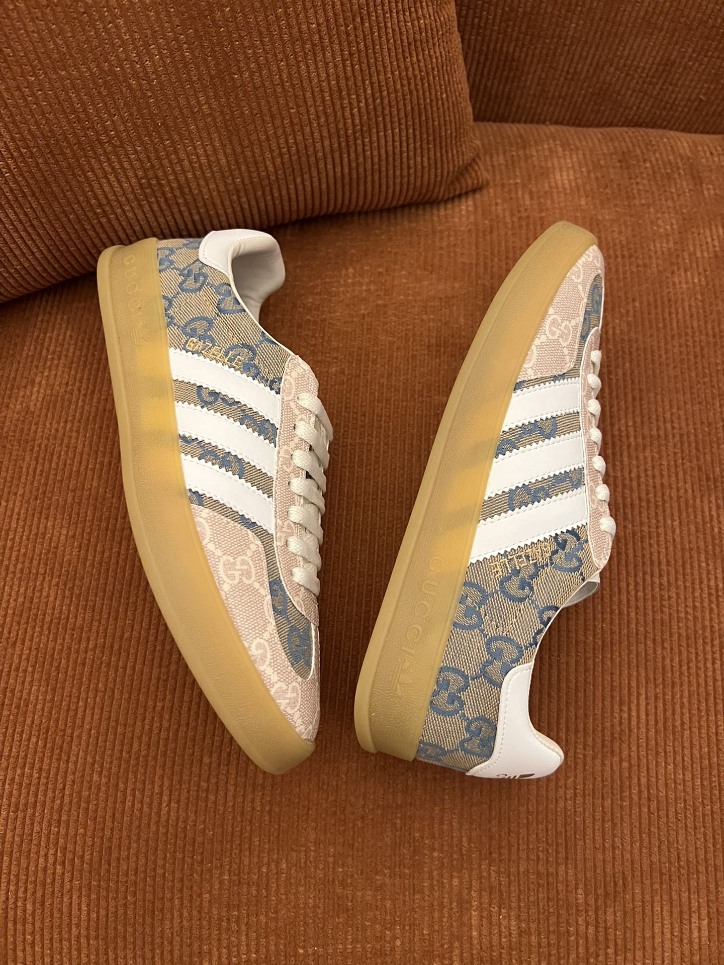 P210. Gucci adidas trébol modelos de marca compartida; 2022/dos series de cooperación de las mejores