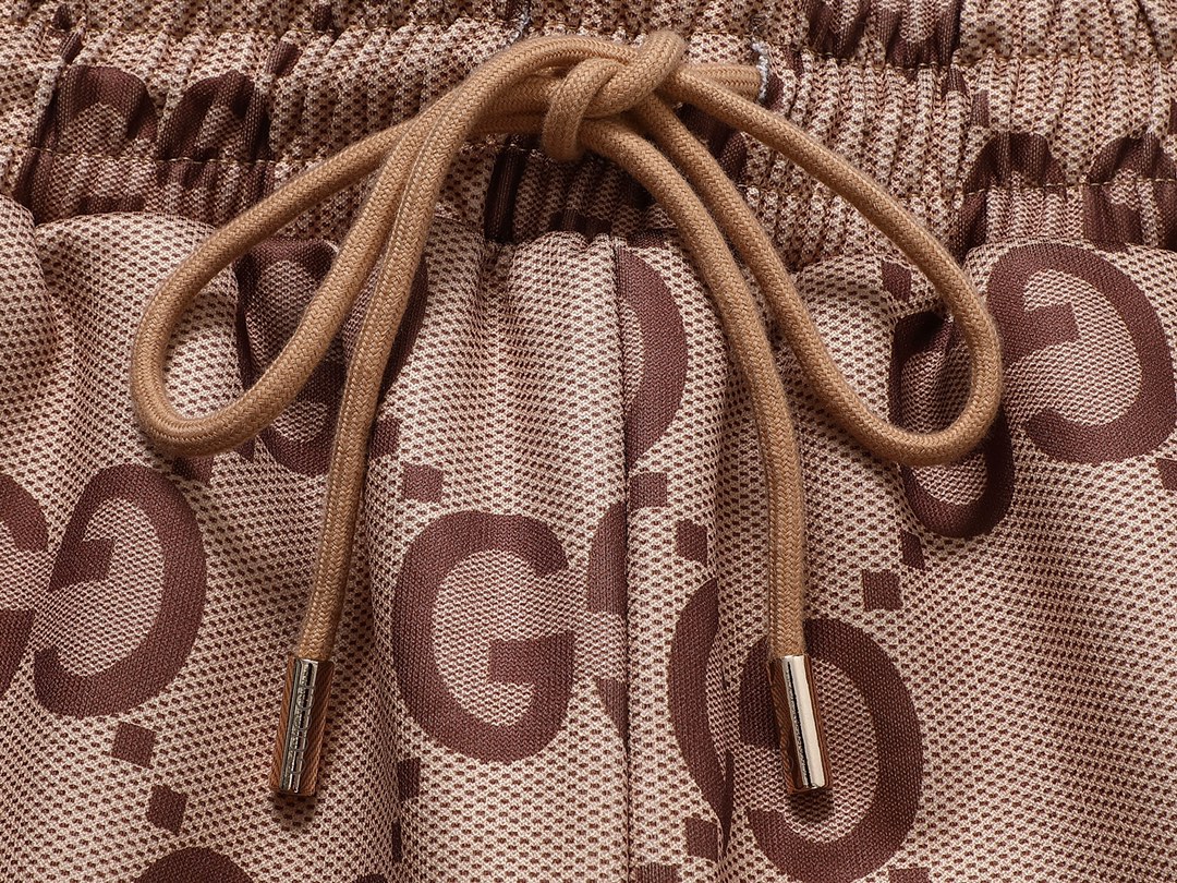 “CJCR Custom Gucci Hoodie Set: Floral Fabric, Gender-Neutral, Various Sizes” - 图片 6