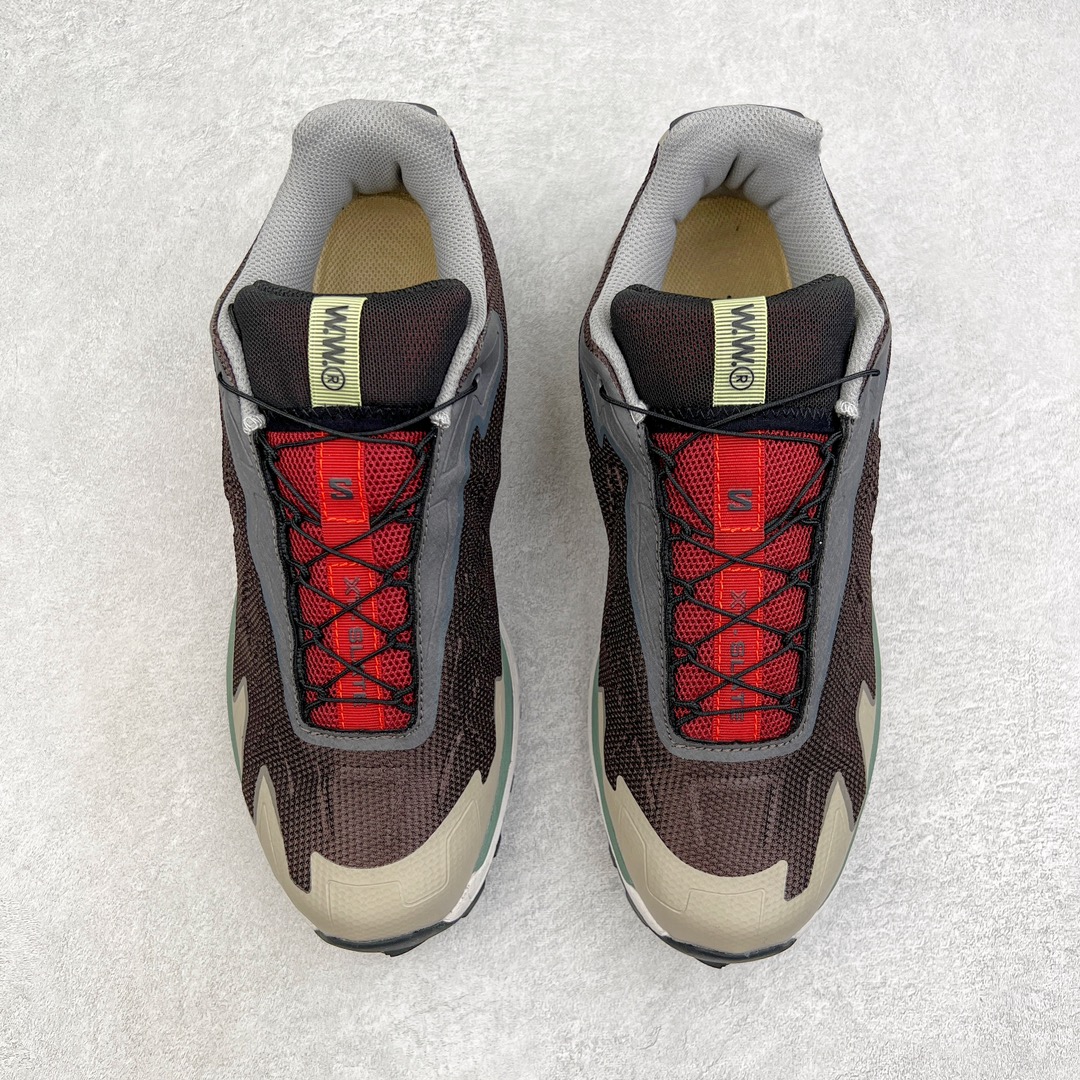 图片[2]-💰280 ＃绿X Salomon XT-Slate Advanced 斯莱特先行系列低帮城市越野机能休闲运动鞋 Salomon 正式发布全新越野鞋款 XT-SLATE 经典当家科技大底搭配创新鞋面 性能再一次创新升级 承袭品牌专业的户外基因 Salomon 持续研发高性能科技装备 不断完善各种户外运动需求 为确保优越的越野性能 Salomon XT- SLATE ADVANCED 继续沿用 ACS 动态稳定系统 大底方面采用 Contagrip® 反向 V 形耳齿设计 无论在潮湿、松软、坚硬&干燥路面 耐磨同时更保证良好的抓地性能 而在本次全新升级中 XT- SLATE ADVANCED 更采用了 EVA 中底 提供轻量级缓震 确保柔软脚感 轻盈着地 Salomon XT-SLATE ADVANCED 的鞋面是本次创新升级一大亮点 采用华夫格纹网面材质打造 并从山径道路获取灵感 鞋面上压印了流线型的纹路 来呼应连绵的山脉地形景观 配合以便于操作的快速系带系统 让鞋款更贴合足部 尺码：36 36.5 37.5 38 38.5 39 40 40.5 41 42 42.5 43 44 44.5 45 46.5 编码：by3936050-运动鞋