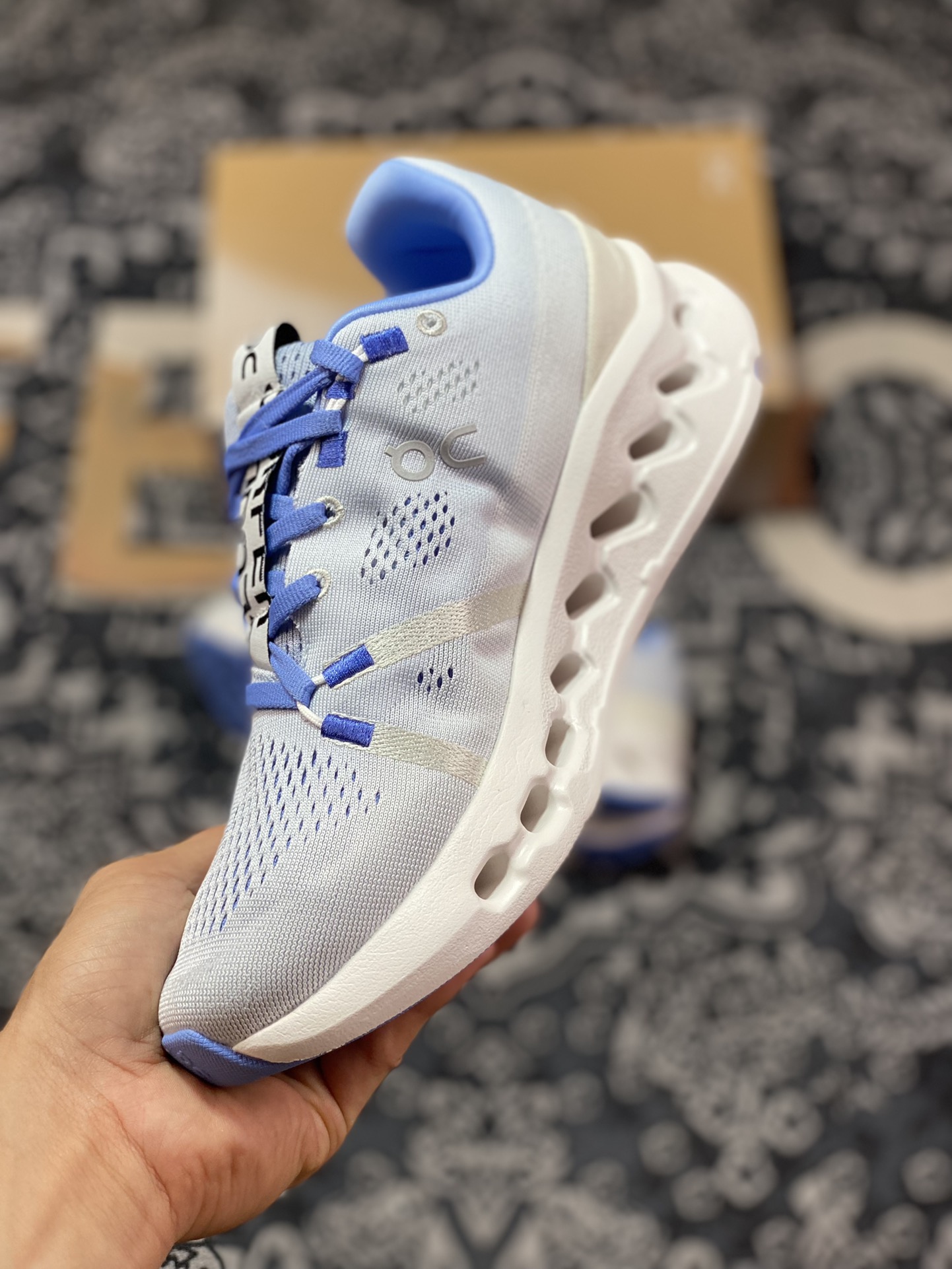 ON Running Cloudsurfer Road Rod Series Low-top Thick-soled Jogging Shoes ”Mesh Light Blue and White” 3WD10441203