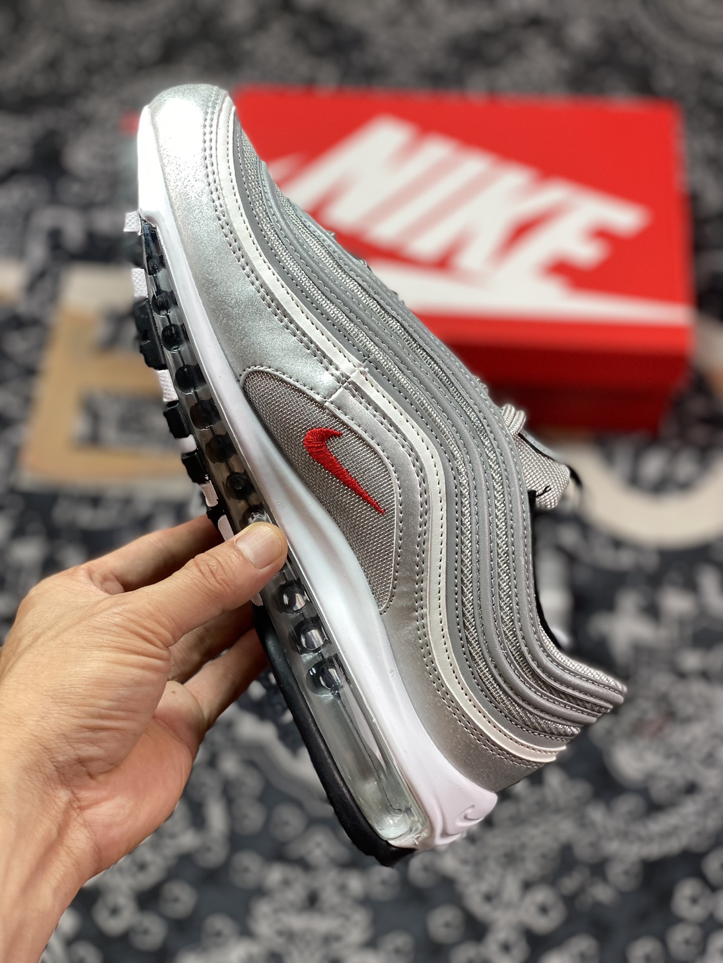 NK Air Max 97 OG Silver Bullet 884421-001