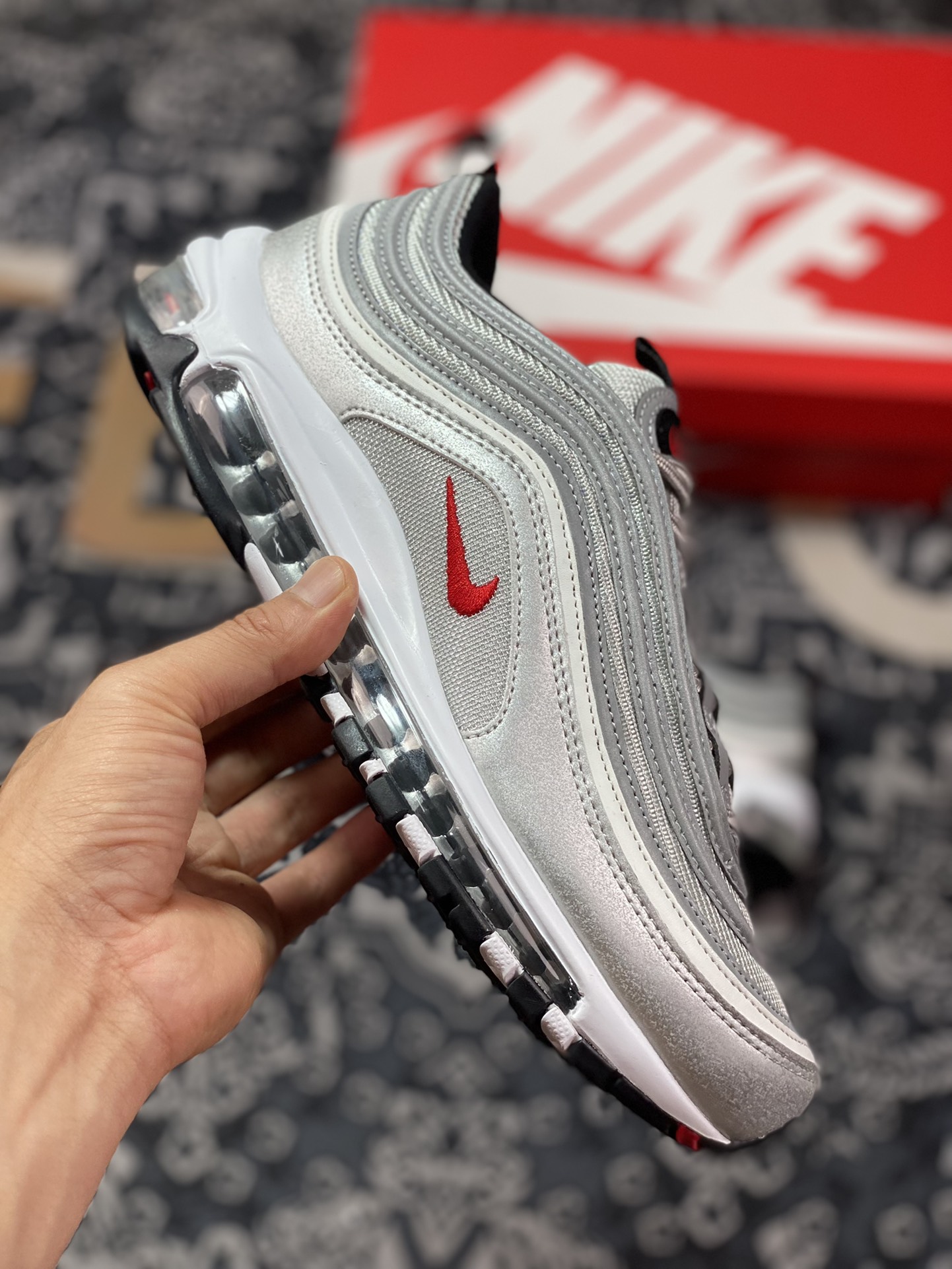 NK Air Max 97 OG Silver Bullet 884421-001