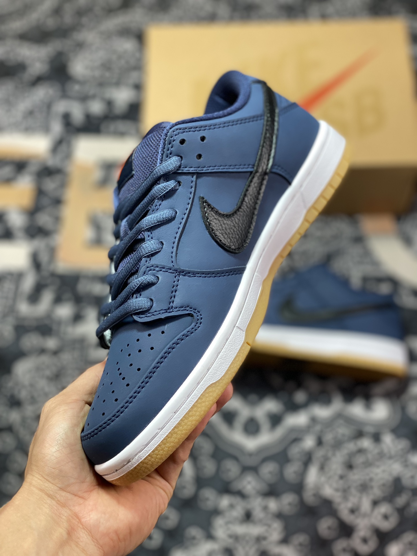 Nike SB Dunk Low ”Navy Gum” Navy Blue Rubber CW7463-401