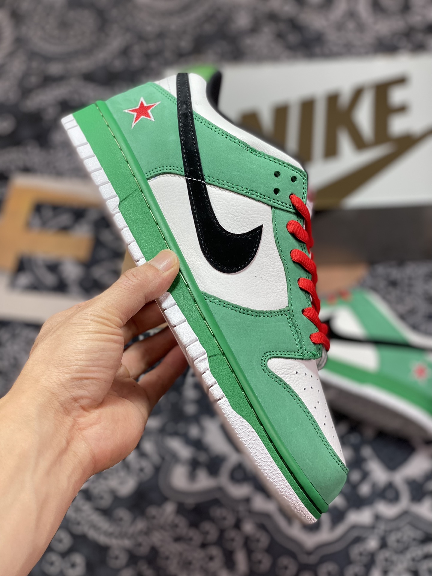 NK Dunk SB LoW Heineken Heineken ultra limited edition low-top sports casual shoes 304292-302