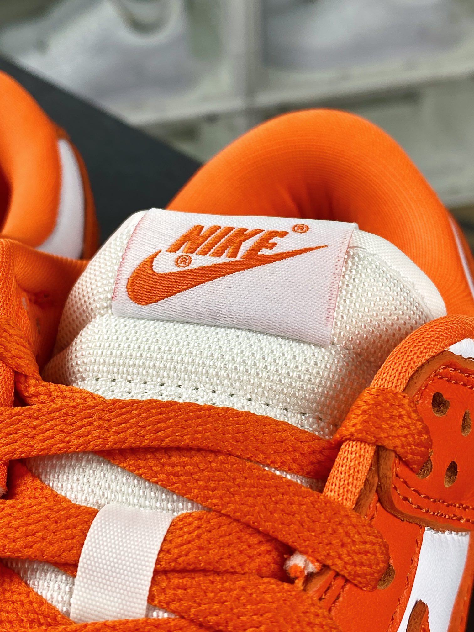 SB Dunk Low ”Orange Blaze” dunk series low-top sneakers ”White Orange Snow City” CU1726-101