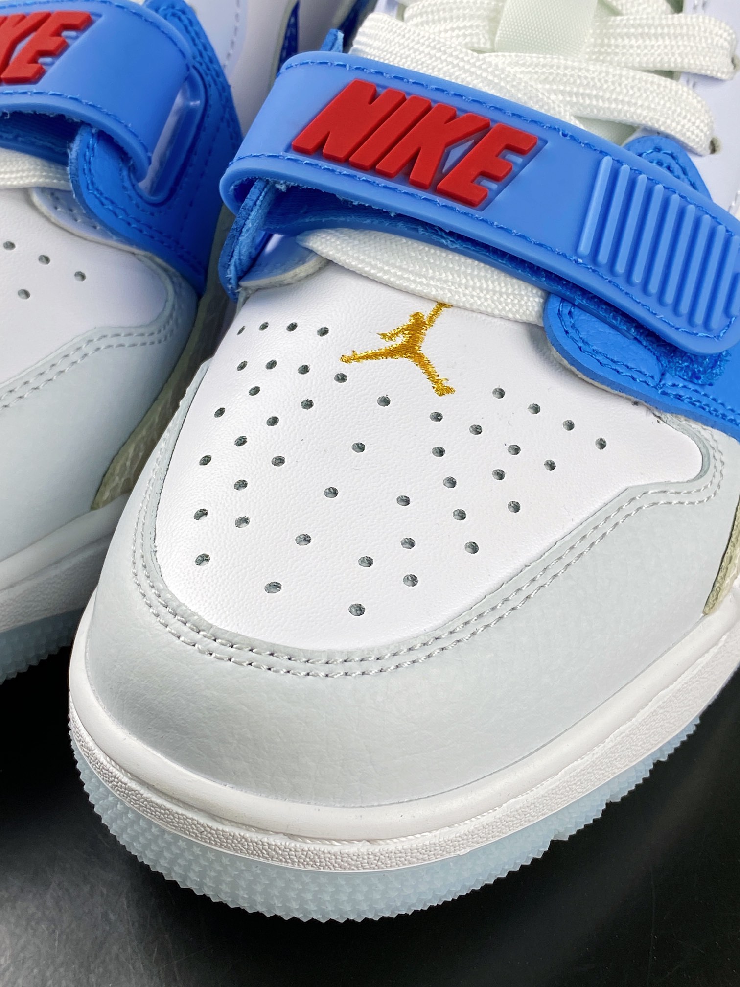 Air Jordan Legacy 312 Low GS ”White/Aqua/Red” Jordan basketball shoes ”White, Blue and Green” FN8896-131