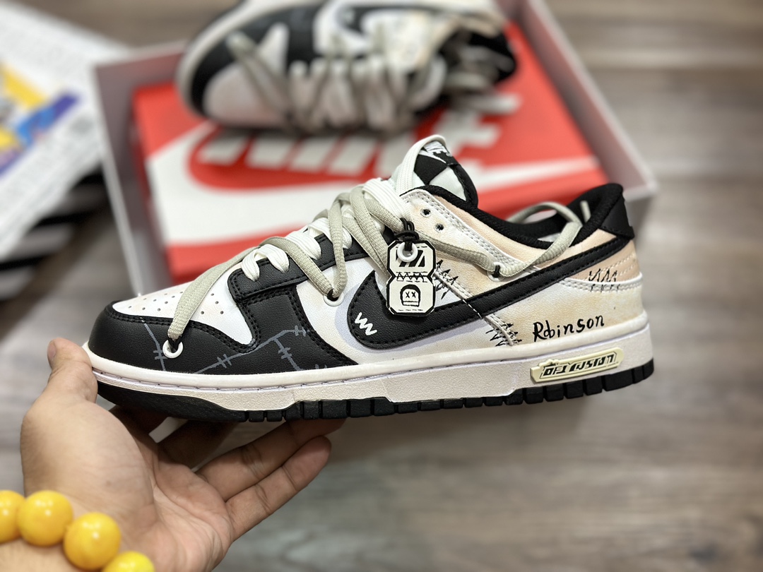 300 NIKE SB Dunk Low 绑带 低帮休闲运动鞋  CW1590-100