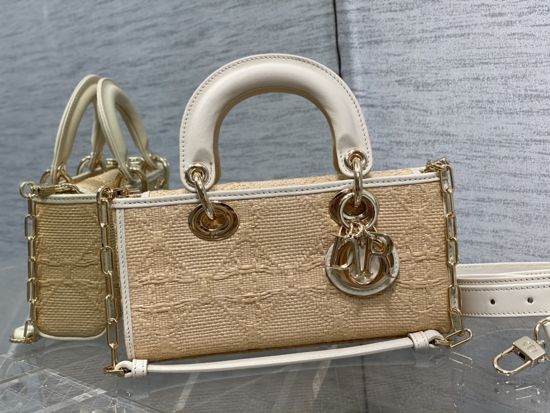Dior Rare counter edition horizontal version raffia in stock