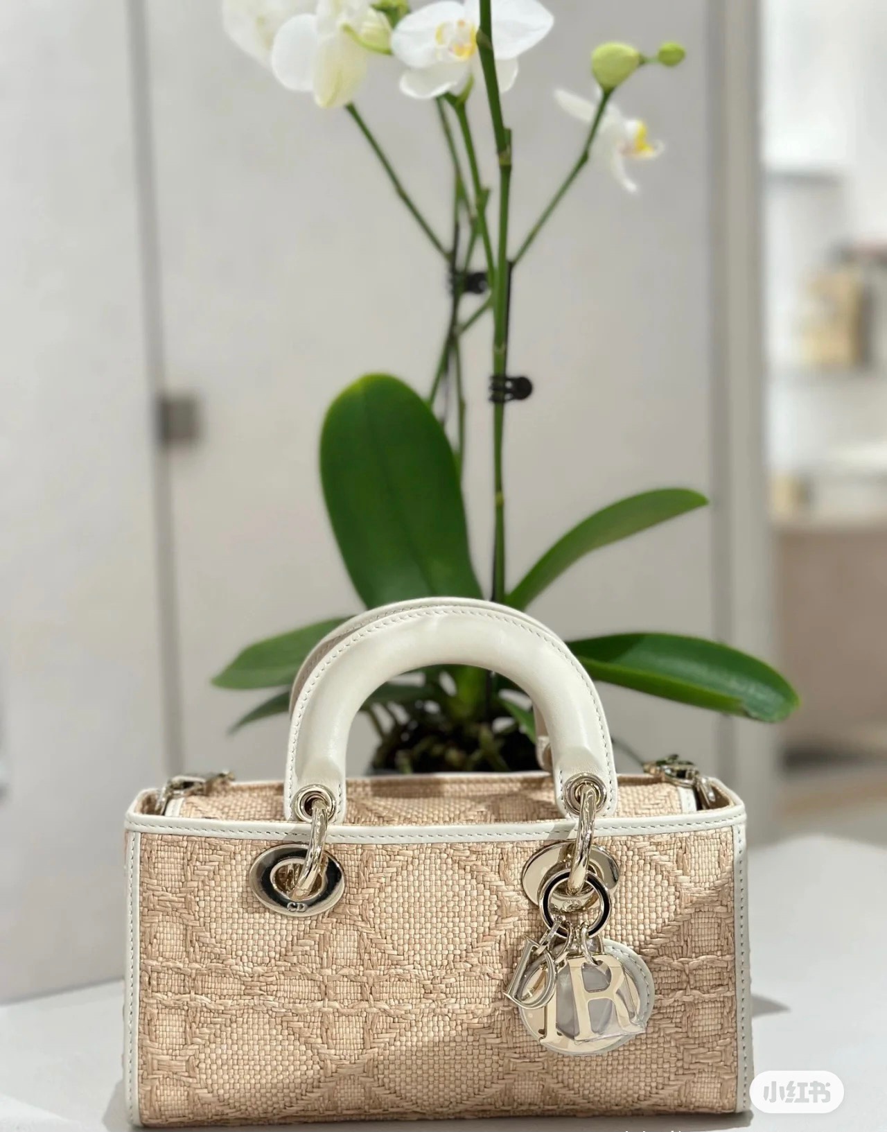 Dior Product _dvYqfjEuyD9LkJ1FWR-0hxHjLQE8MyLdBXDTW8w