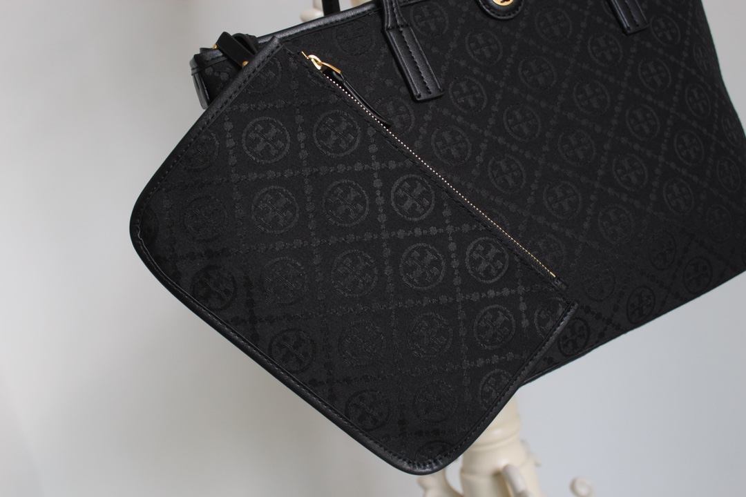 Tory Burch ～Tory Burch最新款老花拉链购物袋