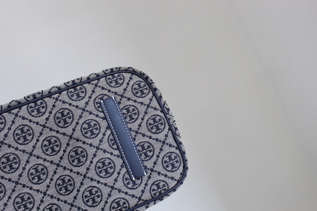 Tory Burch ～托里伯奇，黑色大号尺寸：底长32/底宽16/高29cm