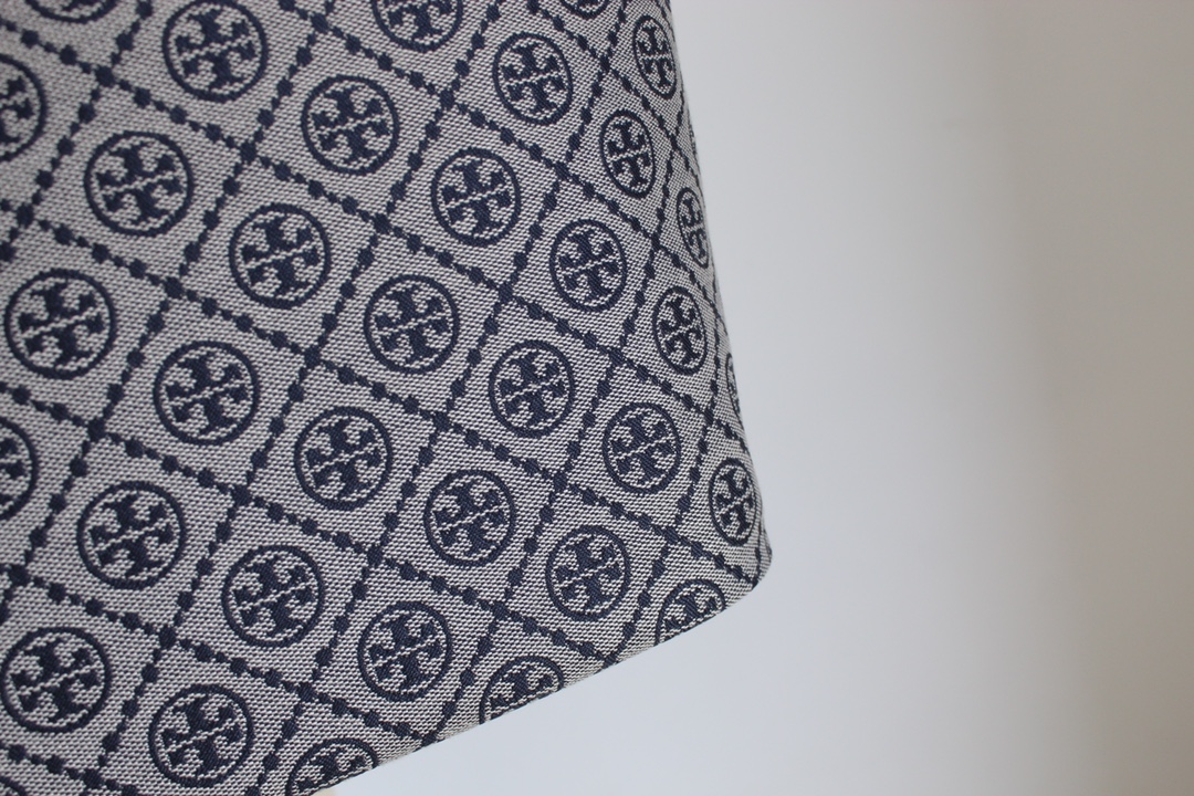 Tory Burch ～托里伯奇，黑色大号尺寸：底长32/底宽16/高29cm