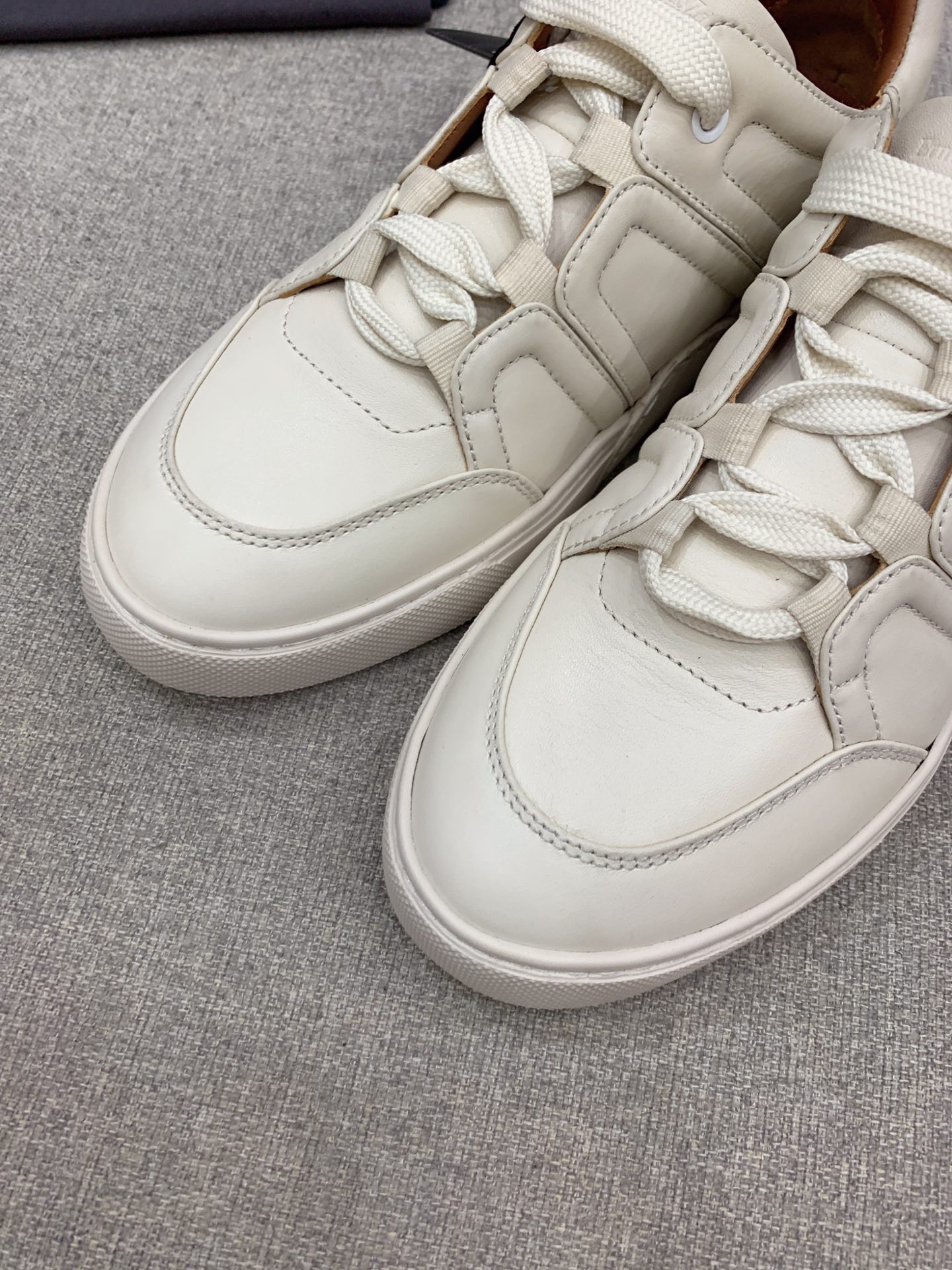 Ermenegildo Zegna Men’s Sheepskin Leisure Shoes, Sizes 39-43-44 - 图片 4