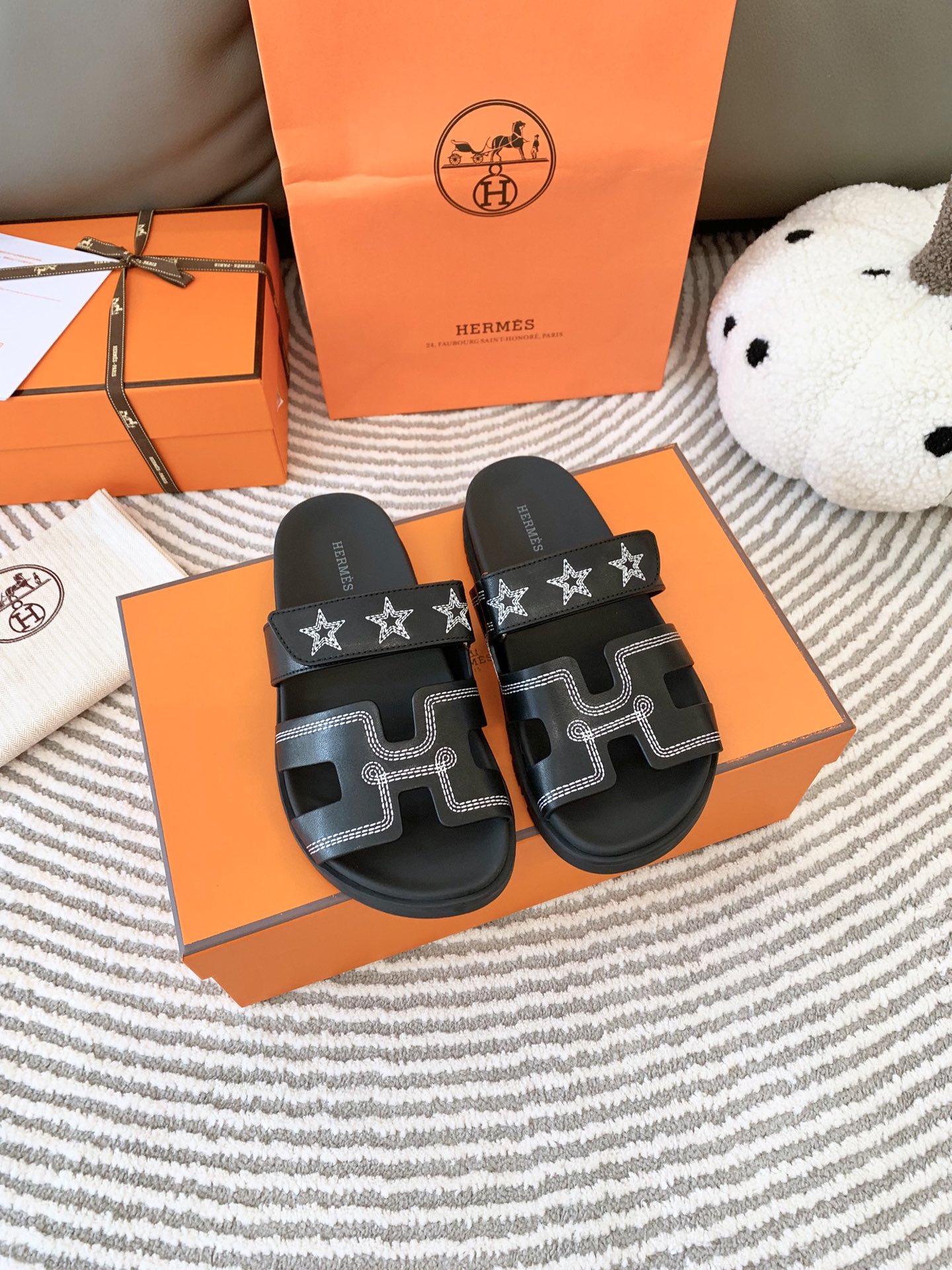 Hermes Sapatos Sandálias Mulheres Homens Chamas Couro de vaca Pele carneiro TPU Colecção Verão Fashion Casual P770900