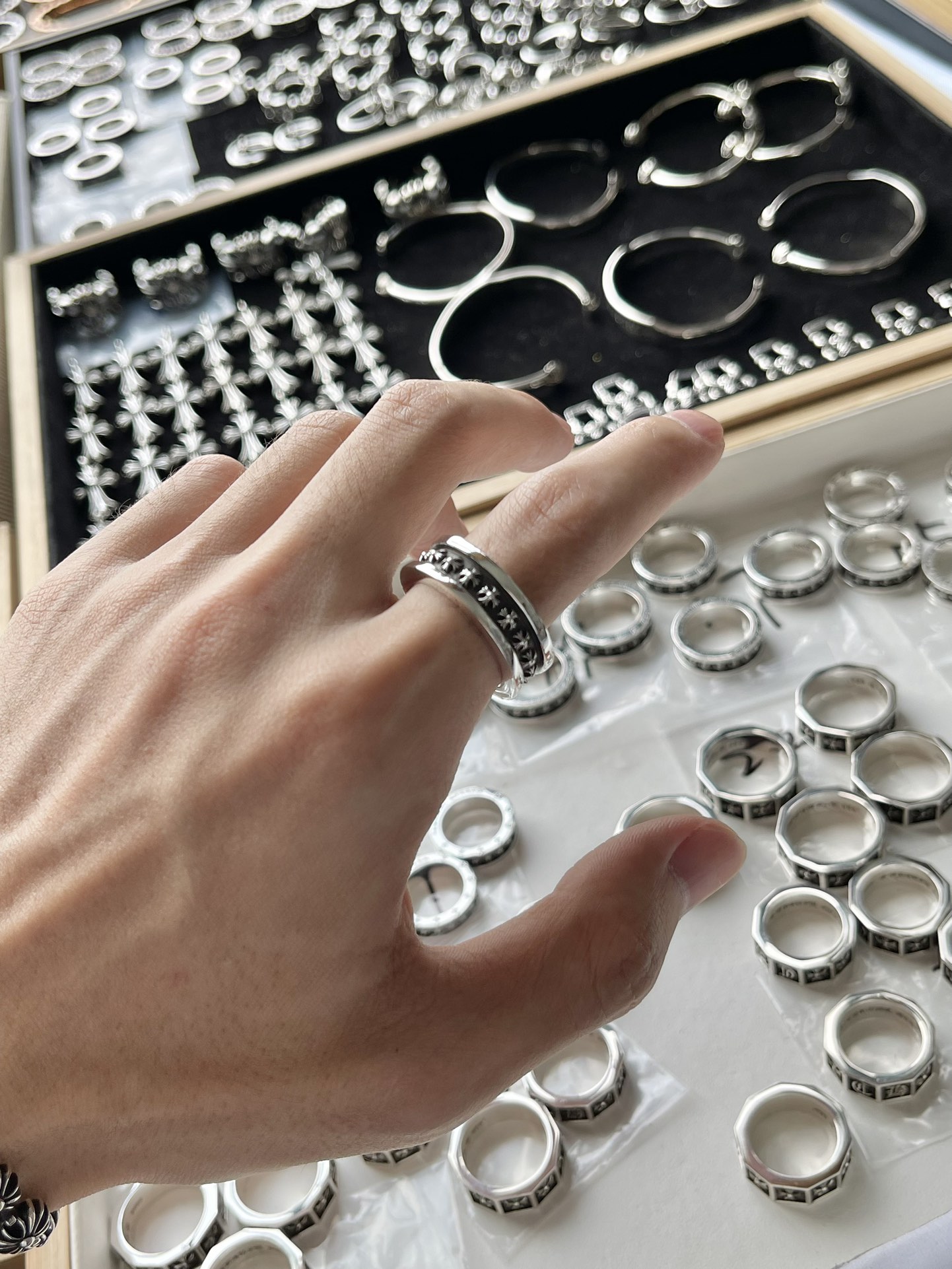 Chrome Hearts 克罗心 迷你十字花戒指