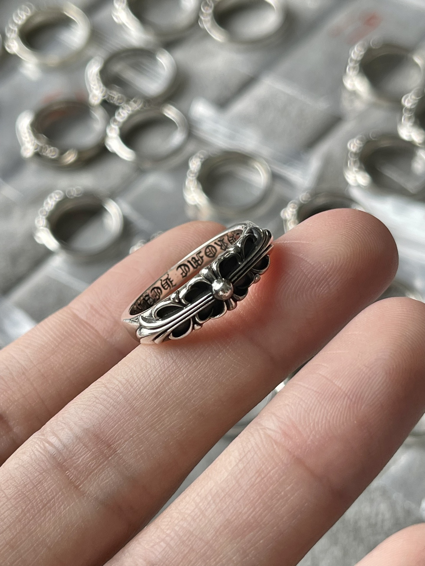 Chrome Hearts 克罗心 窄版十字花戒指