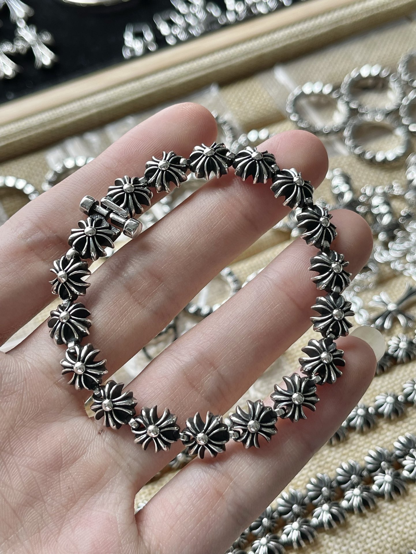 Chrome Hearts 克罗心 侧十字花手链