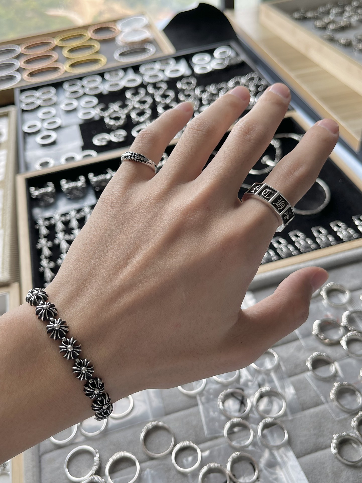 Chrome Hearts 克罗心 侧十字花手链