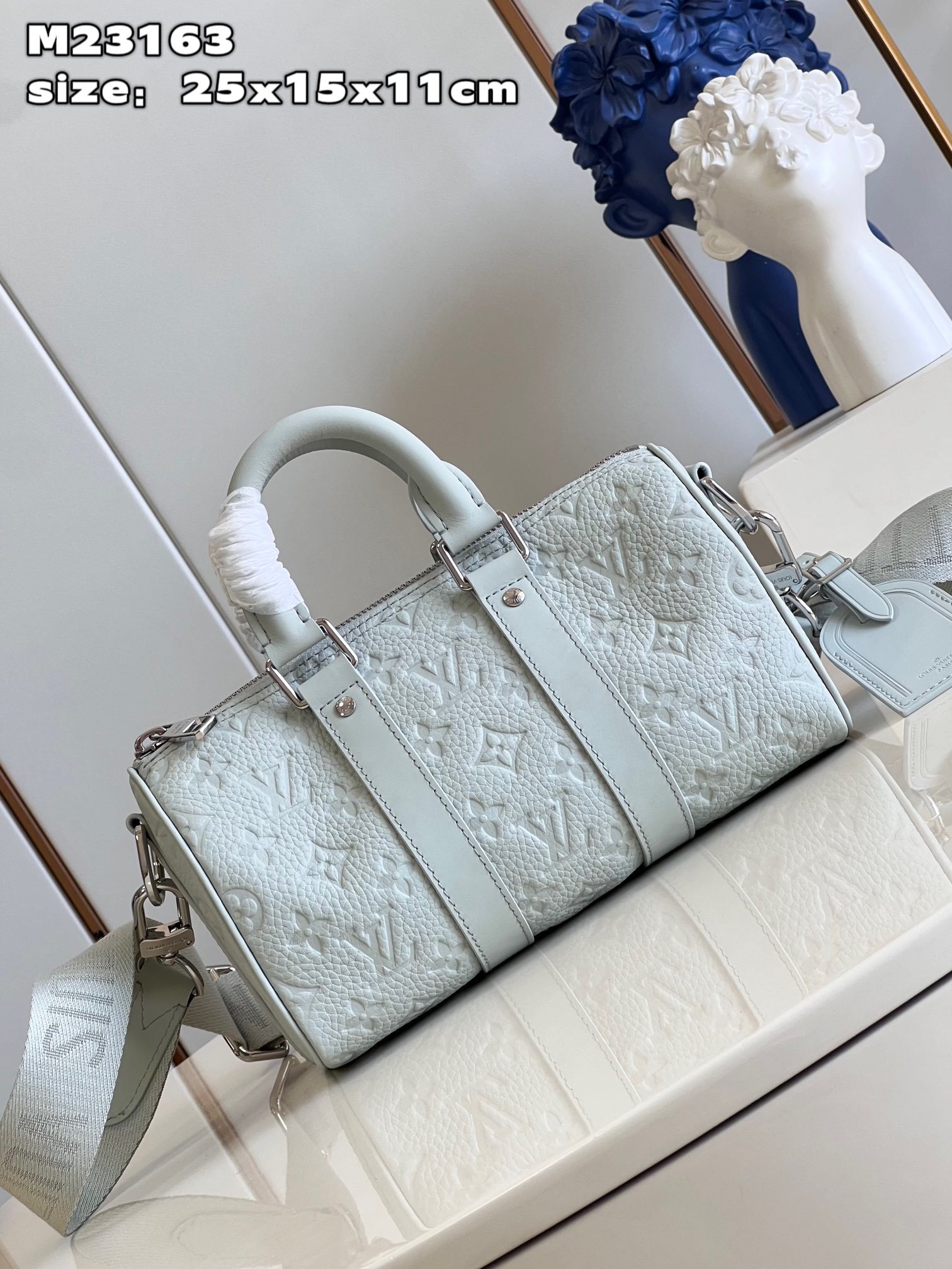 顶级原单M23163本款KeepallBandoulière25手袋选用Monogram压纹粒面Taur