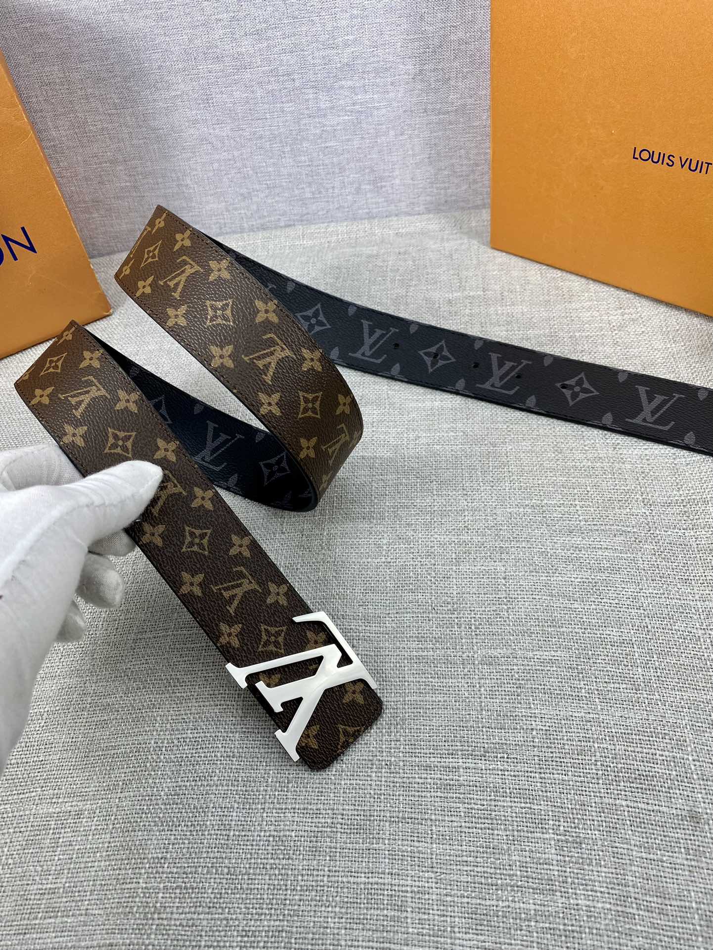 Circle40毫米雙面腰帶將多樣品