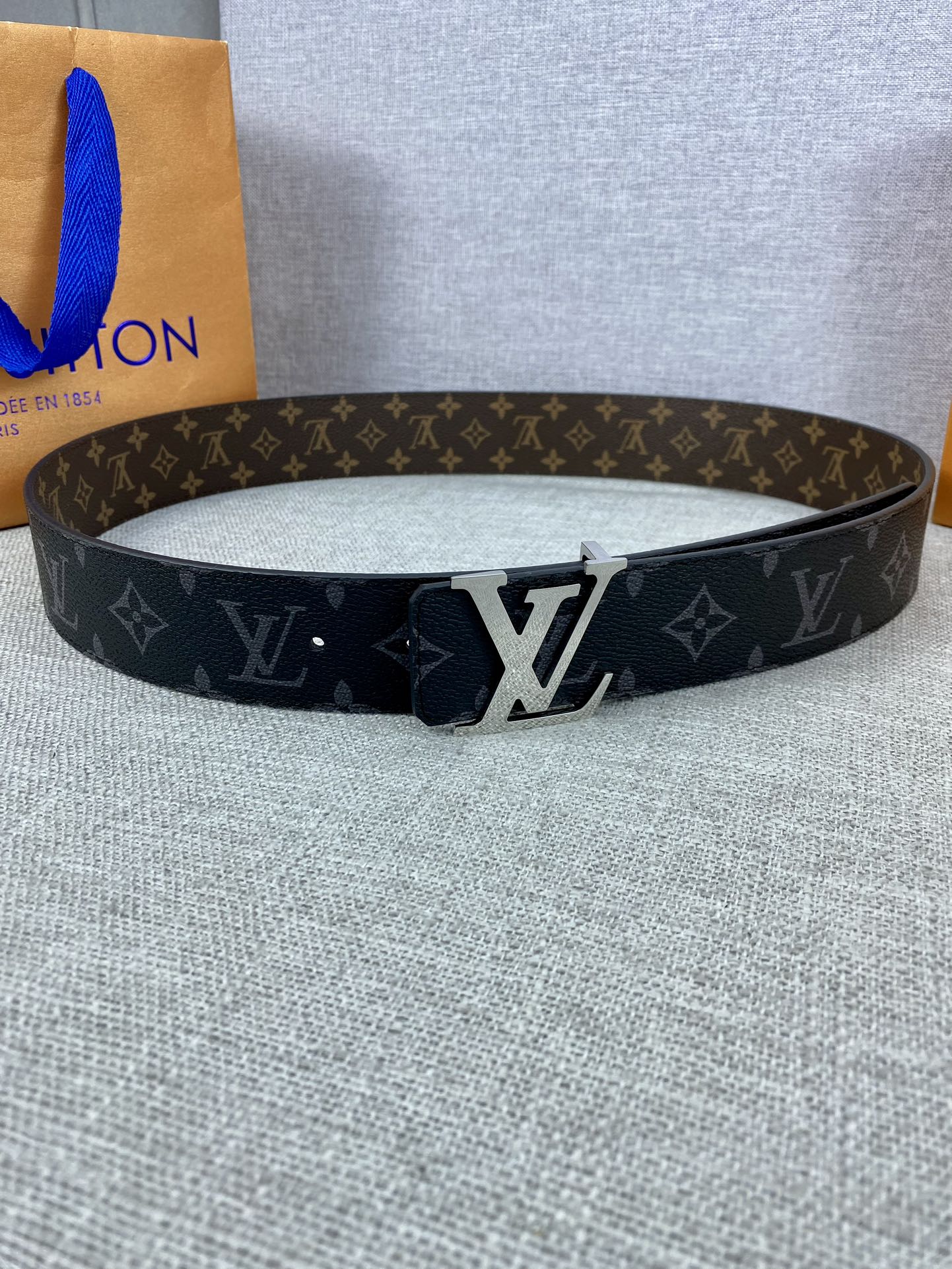 Circle40毫米雙面腰帶將多樣品