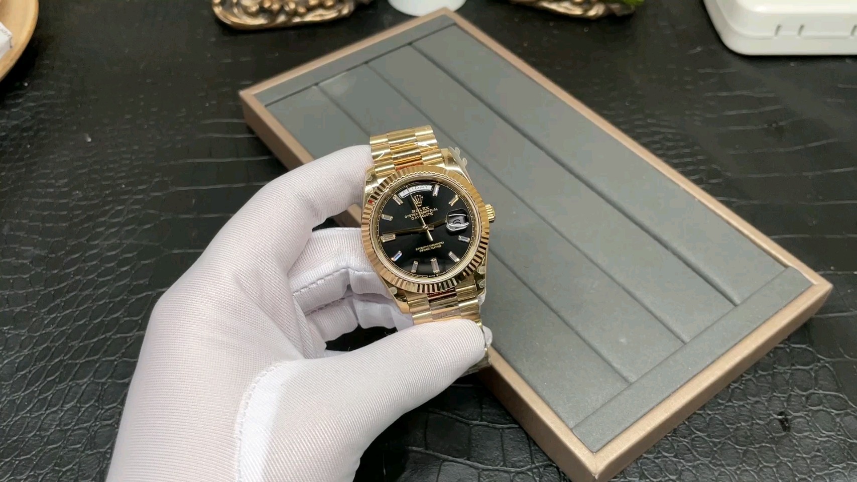 Rolex 日志双历 黄金 “黑冰糖”