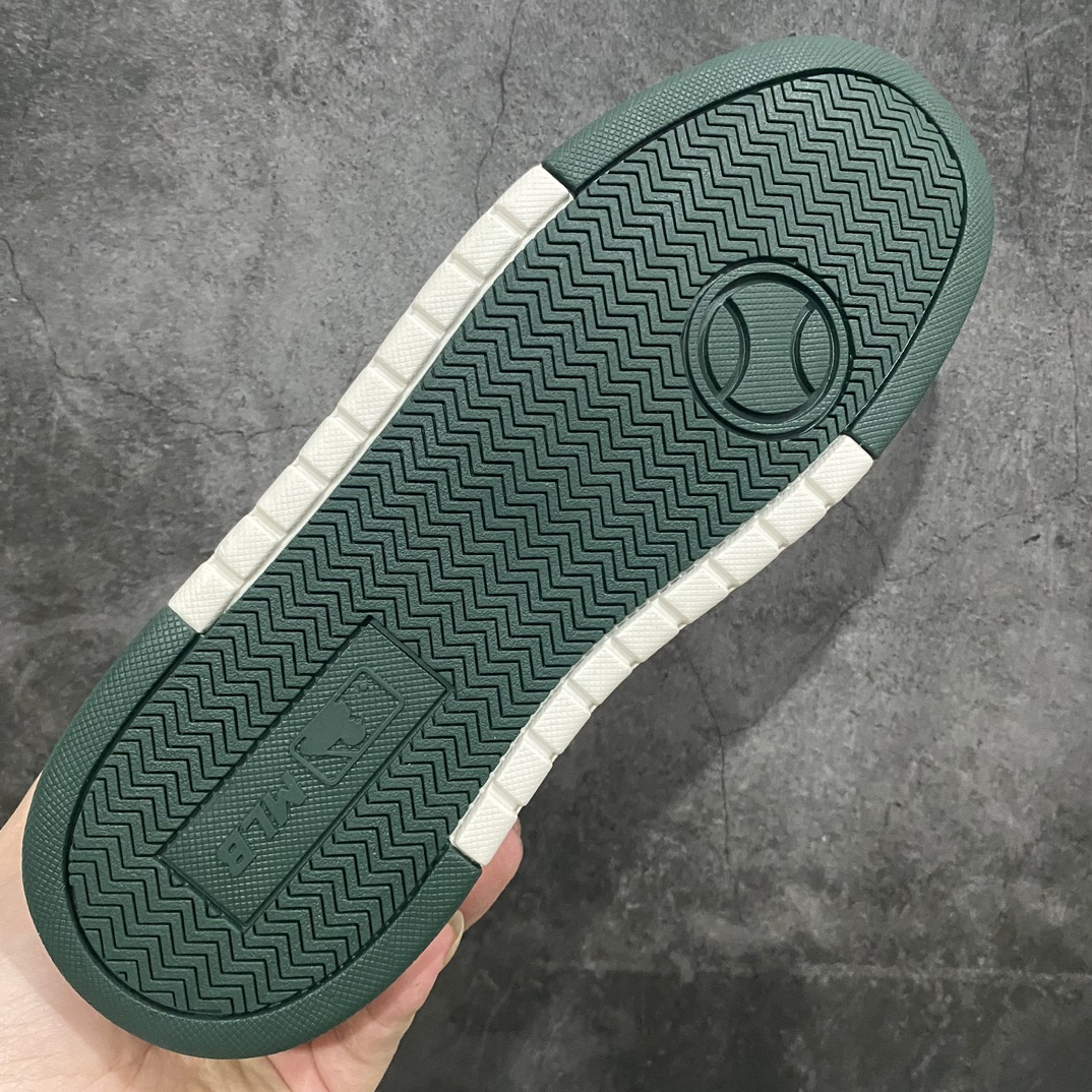 图片[9]-【纯原版】韩国洋基队NY大标潮流老爹鞋 MLB小白鞋市面上唯一顶级纯原版本 原材料打造 原楦原档案数据开发版型 完美鞋头弧度/后套收口效果🆚市面文案版本‼️ 原厂立体填充鞋舌海绵 中底注胶孔原数据开发模具大底 原厂转印标 保证不掉字 内增高6cm 原厂1：1模具开发 原厂进口纳米材质 原厂 全套手提袋 原盒雷射防伪标包装 天猫订单品质 官网尺码35 36 36.5 37.5 38 38.5 39 40 40.5 41 42 42.5 43 44 45-选品中心