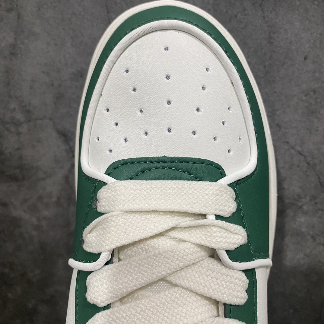 图片[5]-【纯原版】韩国洋基队NY大标潮流老爹鞋 MLB小白鞋市面上唯一顶级纯原版本 原材料打造 原楦原档案数据开发版型 完美鞋头弧度/后套收口效果🆚市面文案版本‼️ 原厂立体填充鞋舌海绵 中底注胶孔原数据开发模具大底 原厂转印标 保证不掉字 内增高6cm 原厂1：1模具开发 原厂进口纳米材质 原厂 全套手提袋 原盒雷射防伪标包装 天猫订单品质 官网尺码35 36 36.5 37.5 38 38.5 39 40 40.5 41 42 42.5 43 44 45-选品中心