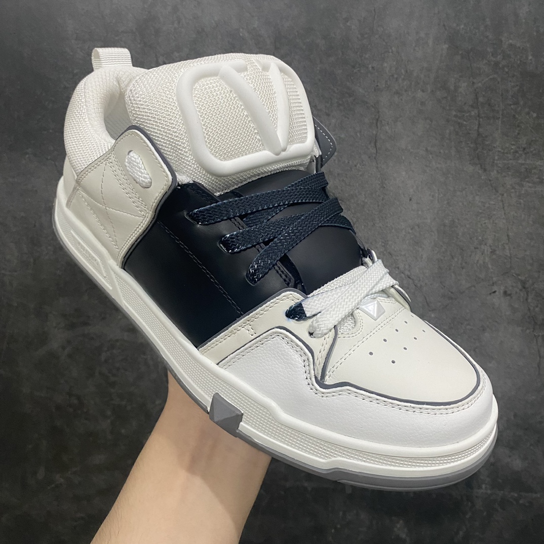 Dongguan version Valentina Valentino big tongue thick tongue rivet leather fashion sneakers white