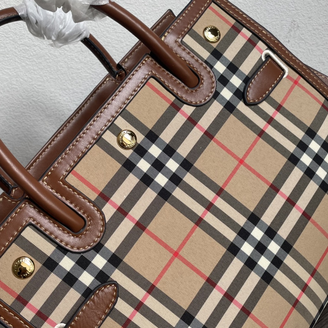 [Burberry Women